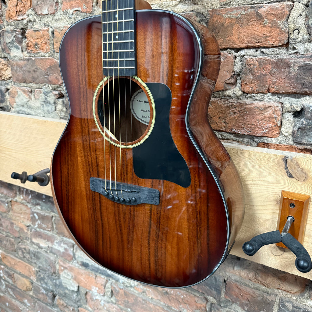 Adam Black O-2 E Koa Travel Guitar plus Bag