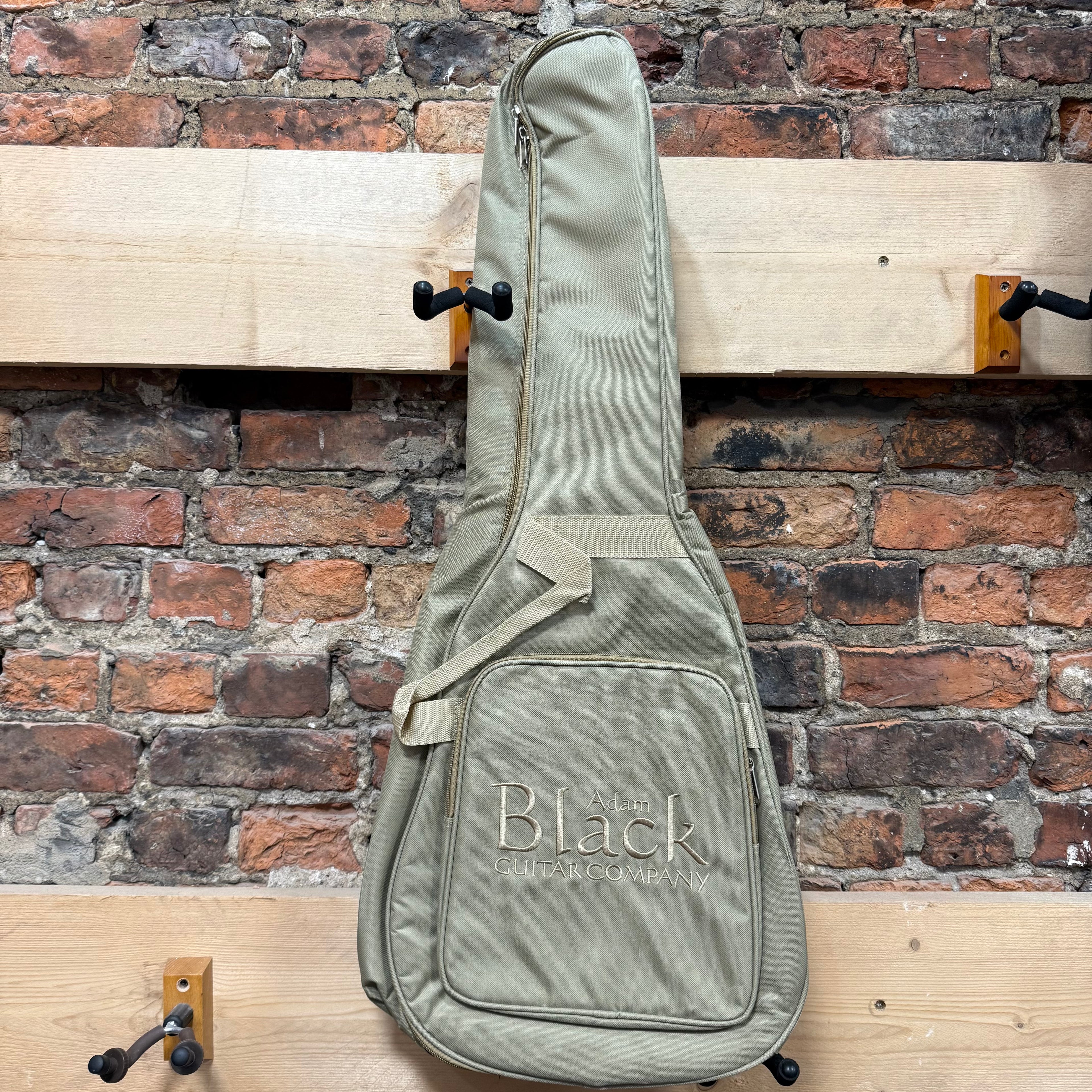 Adam Black O-2 E Koa Travel Guitar plus Bag