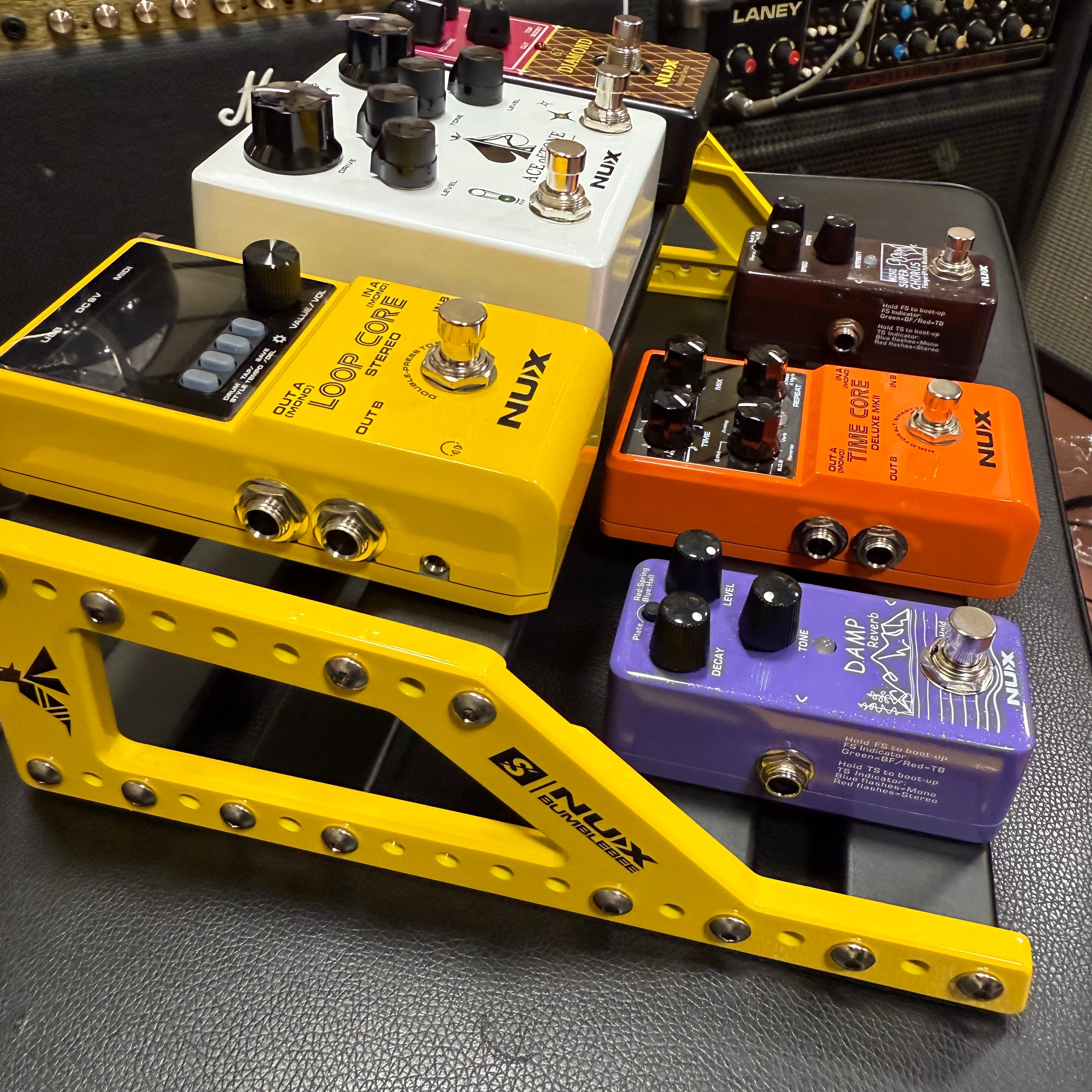 NuX Bumblebee Small Pedalboard
