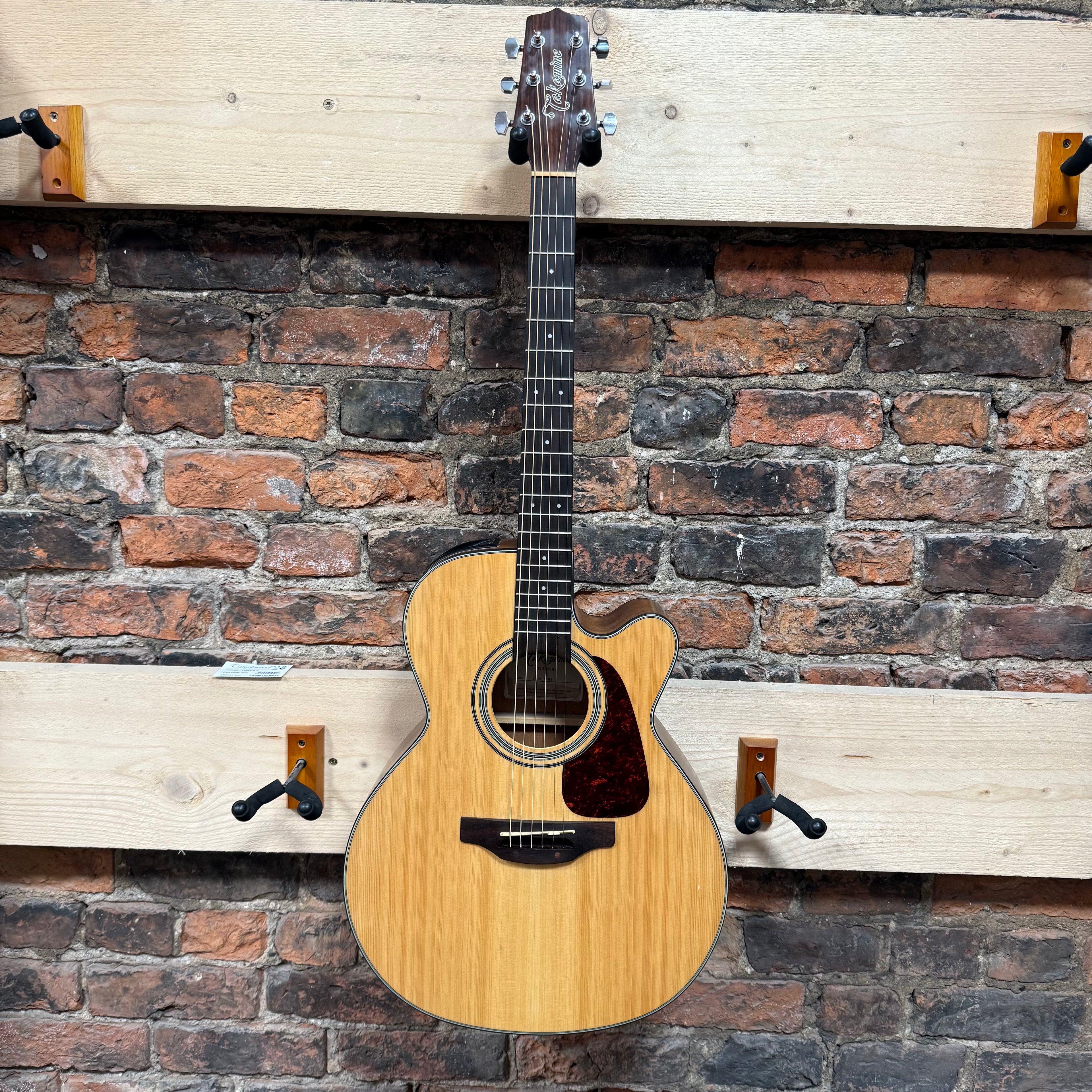 Takamine GN10CE-NS Pre-Loved