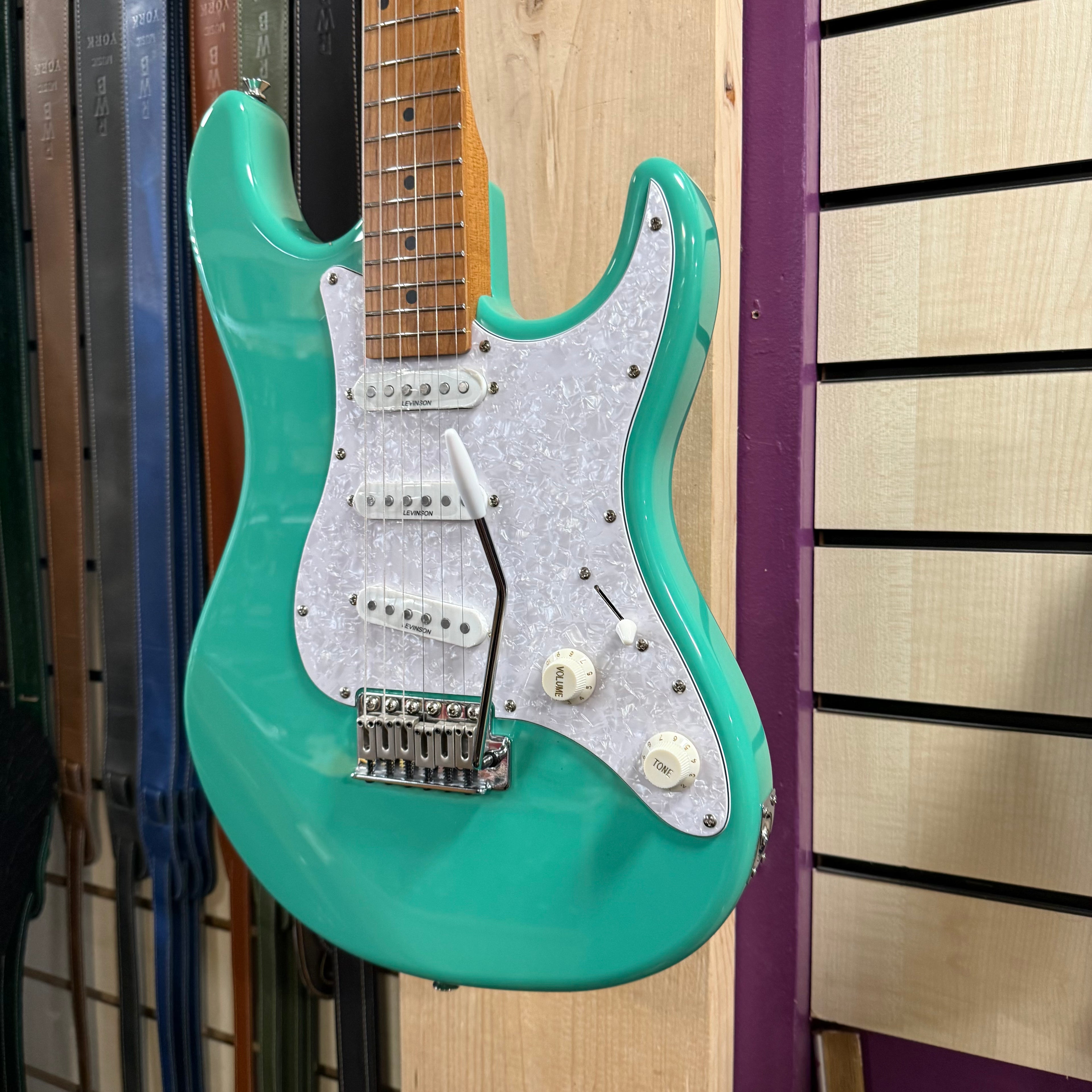 Sceptre Ventana Gen II SV1SFGM