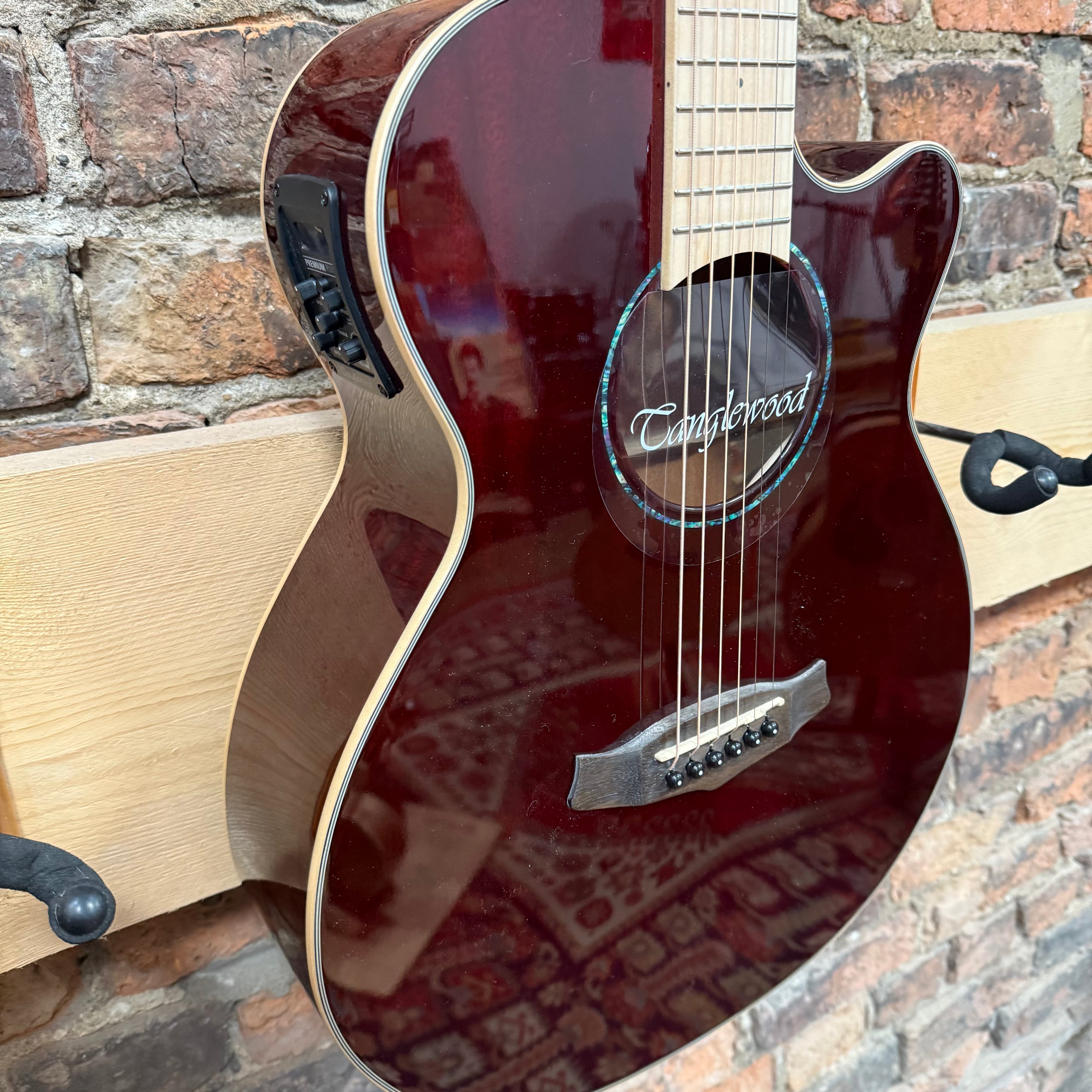Tanglewood Winterleaf TW4CEBLB