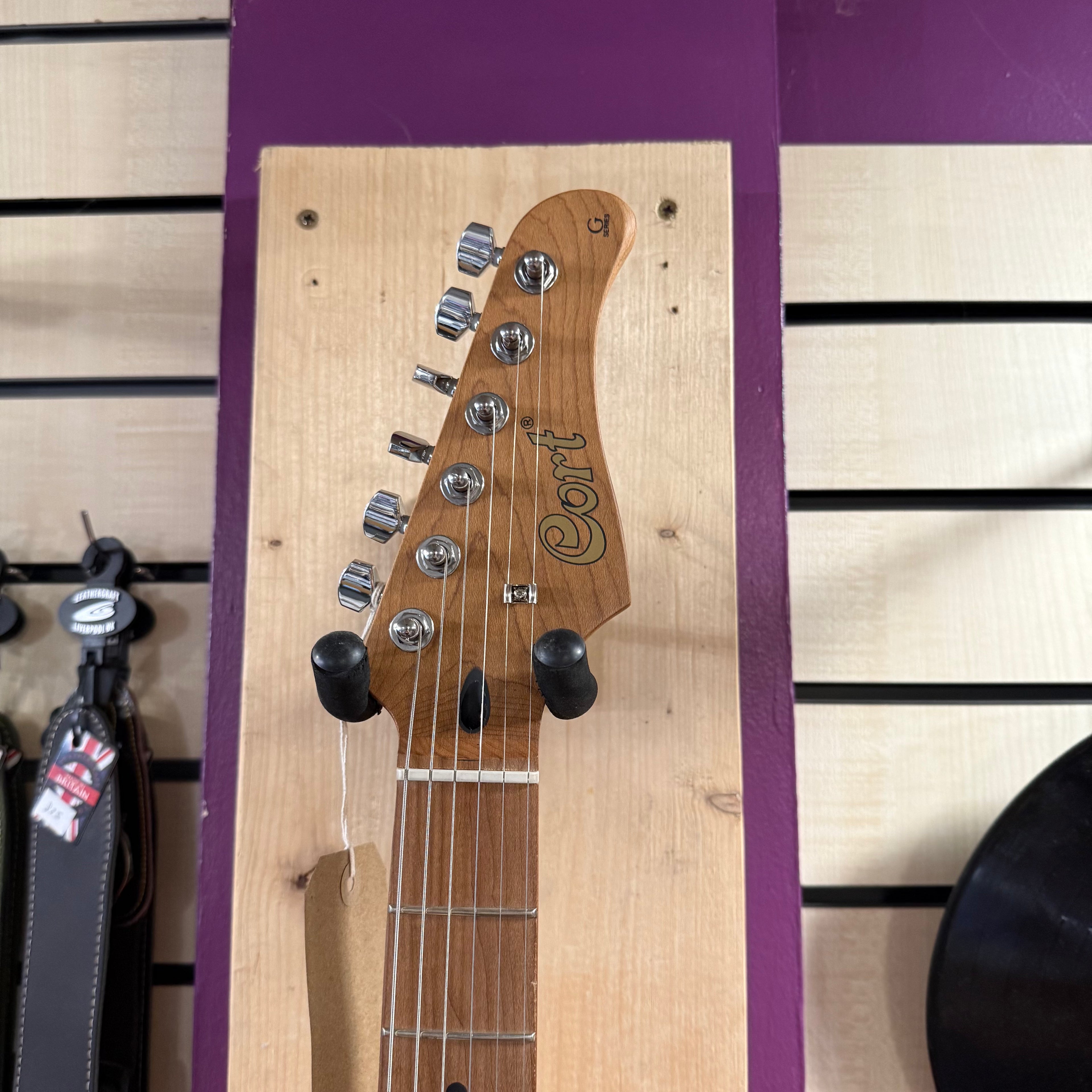 Cort G200se Scarlet Red