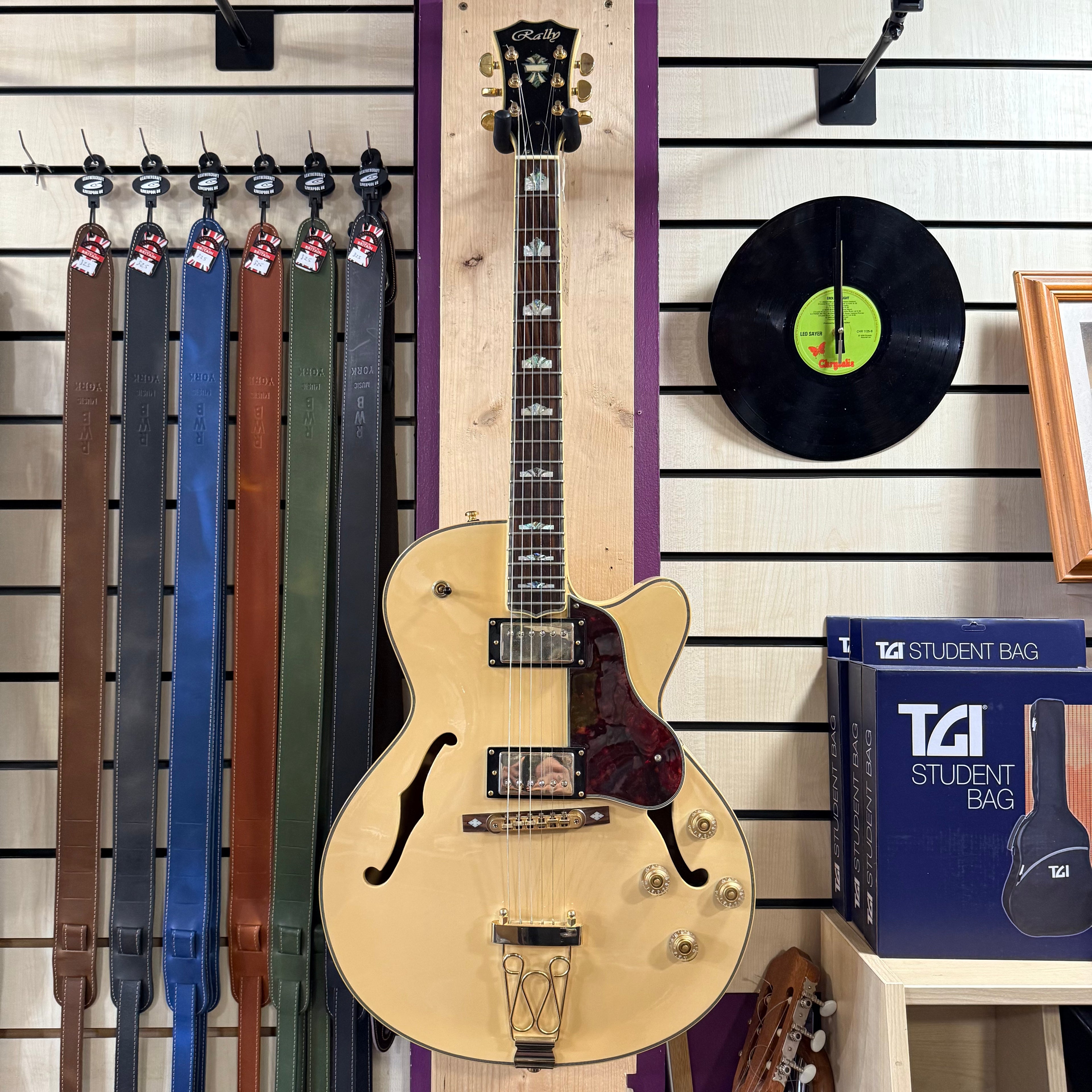 Rally Big Apple Semi-Acoustic