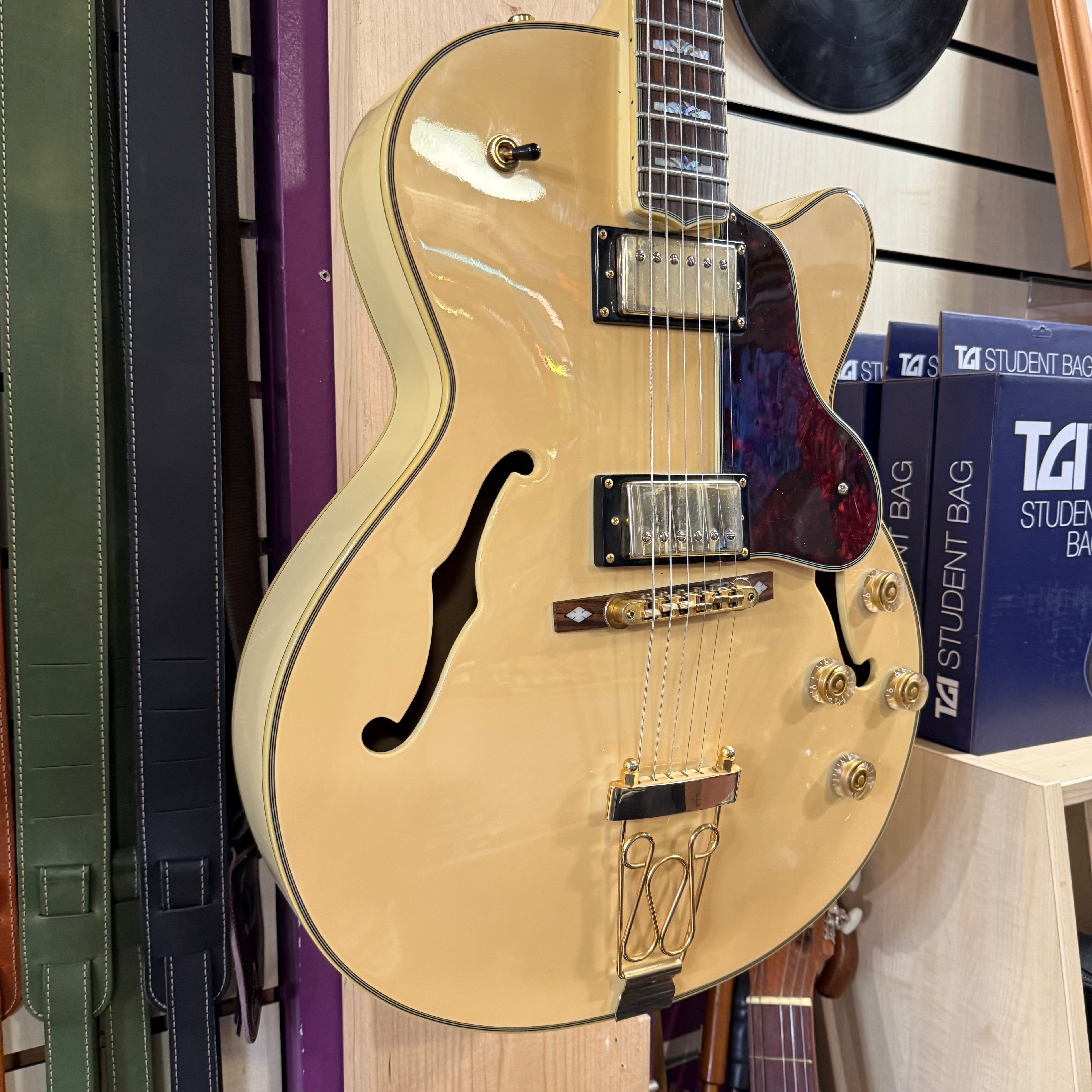 Rally Big Apple Semi-Acoustic