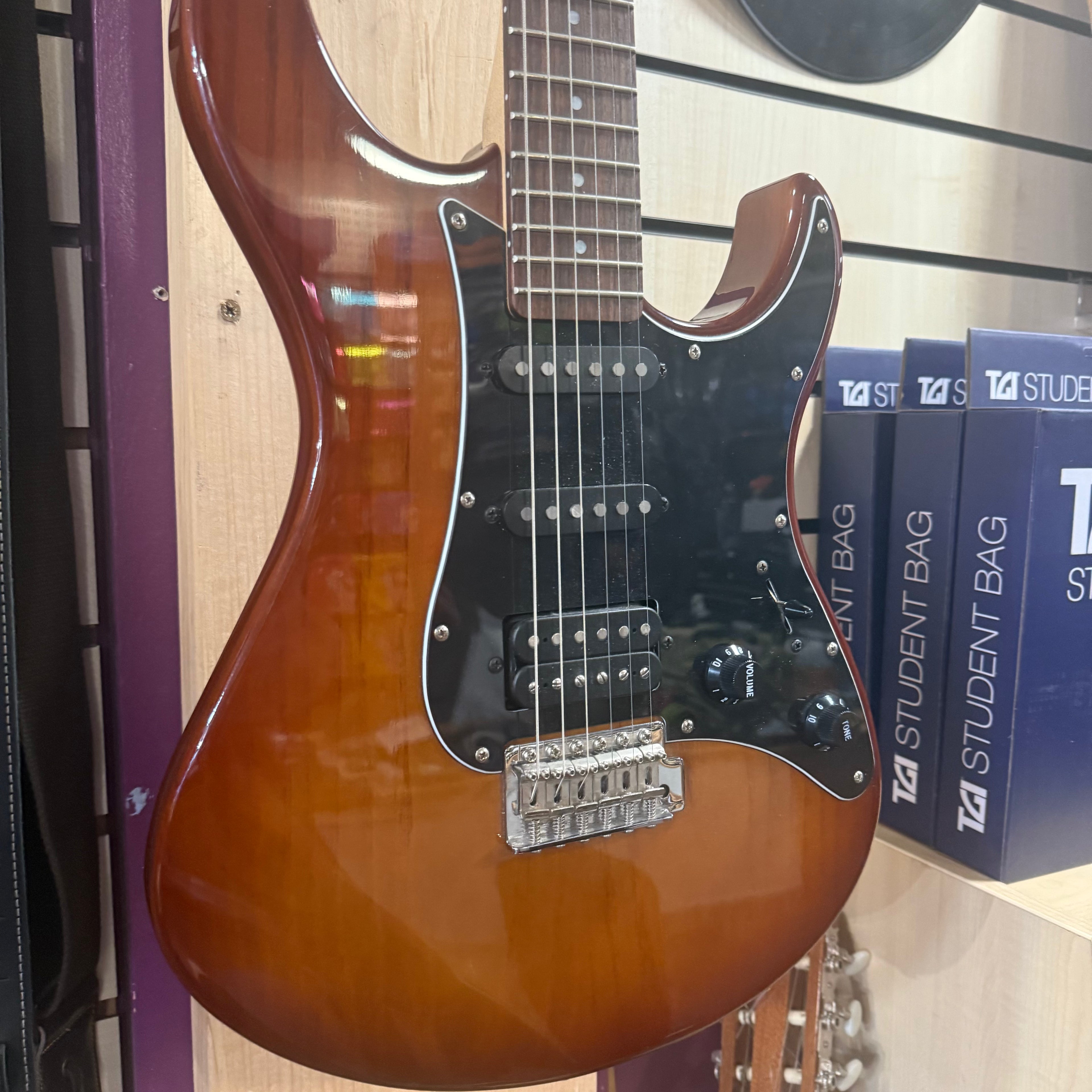 Yamaha Pacifica 312 Mark 2