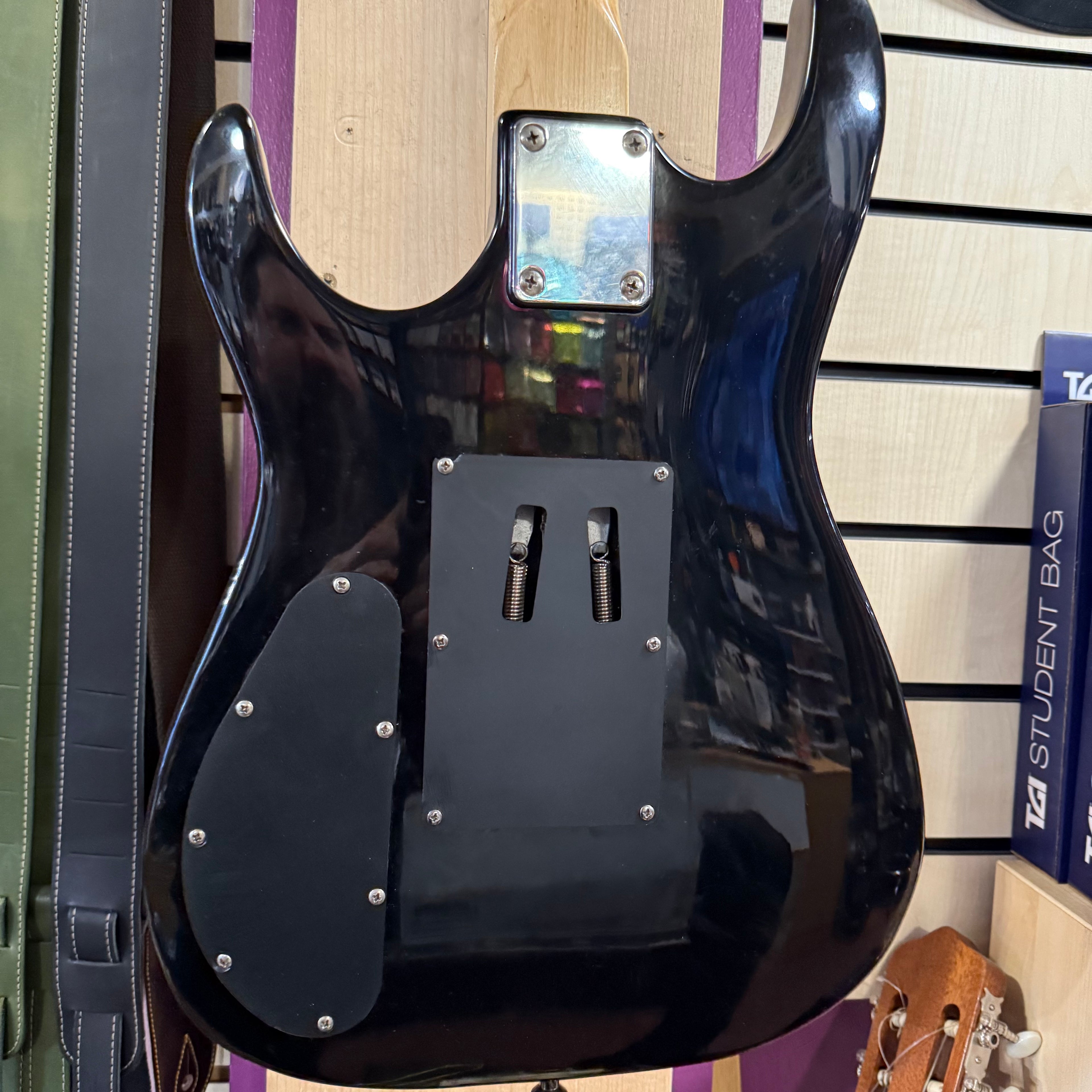Harper Superstrat Pre-Loved