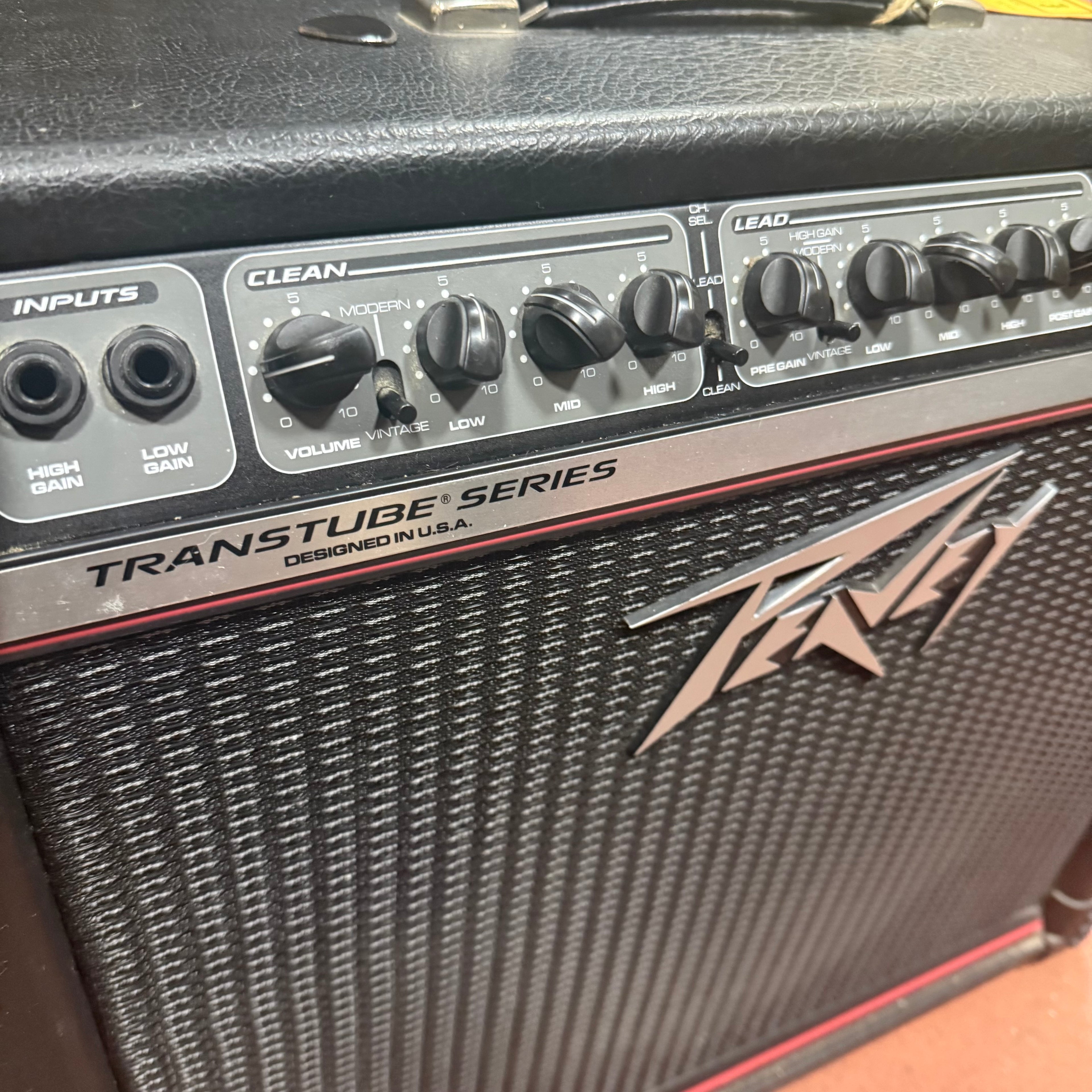 Peavey Bandit 112 Red Stripe