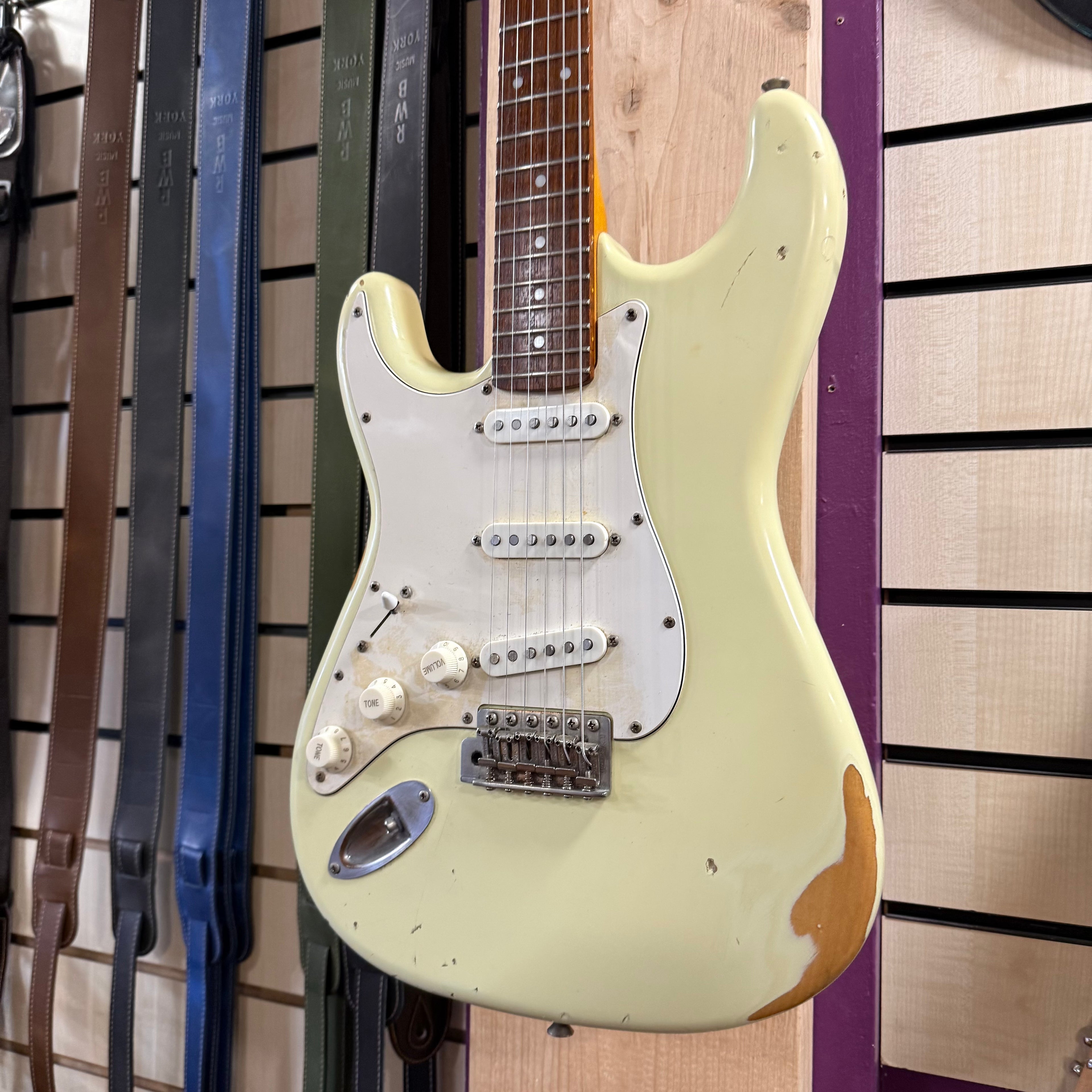 Vintage V6 Left Handed Pre-Loved