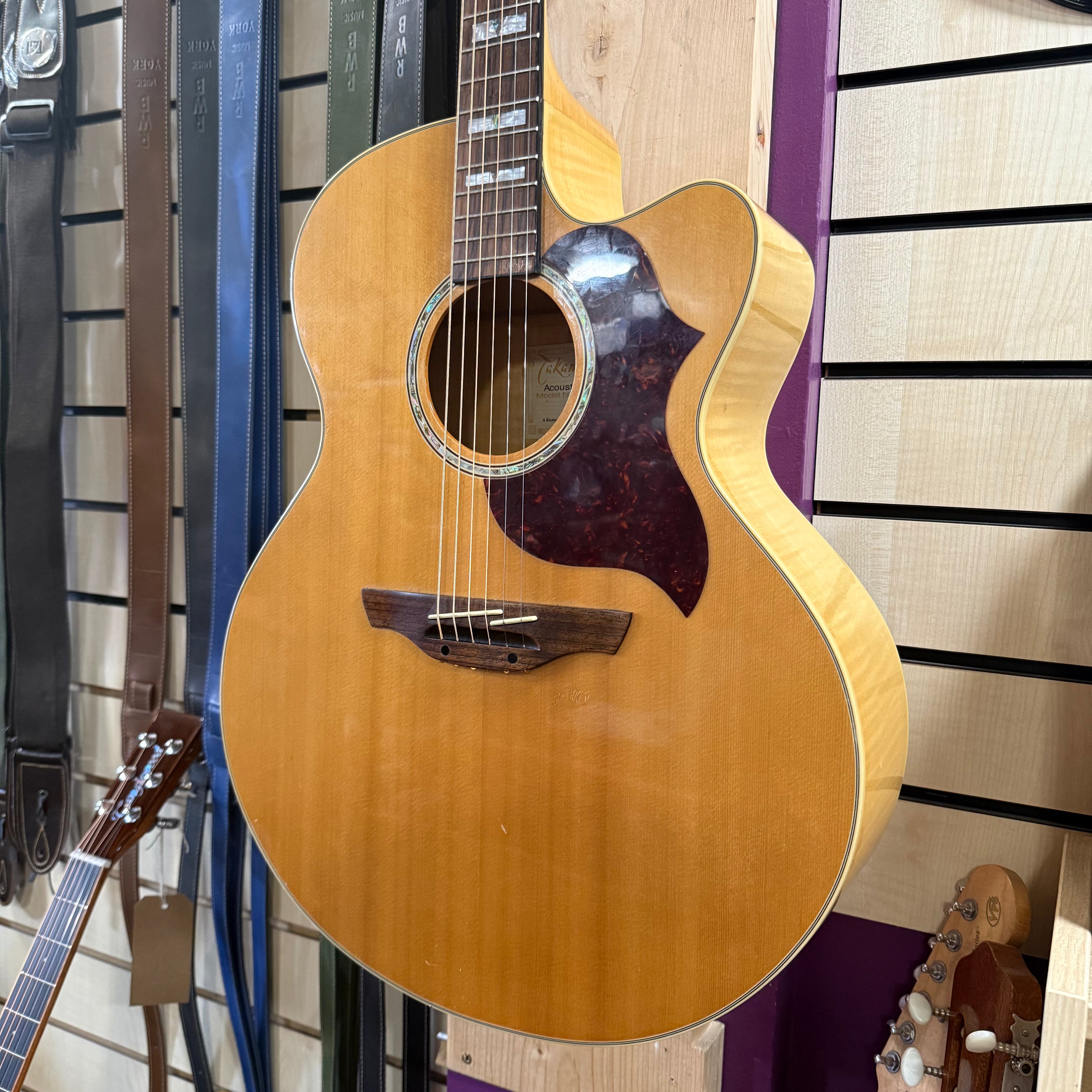 Takamine EG523SC Pre-Loved