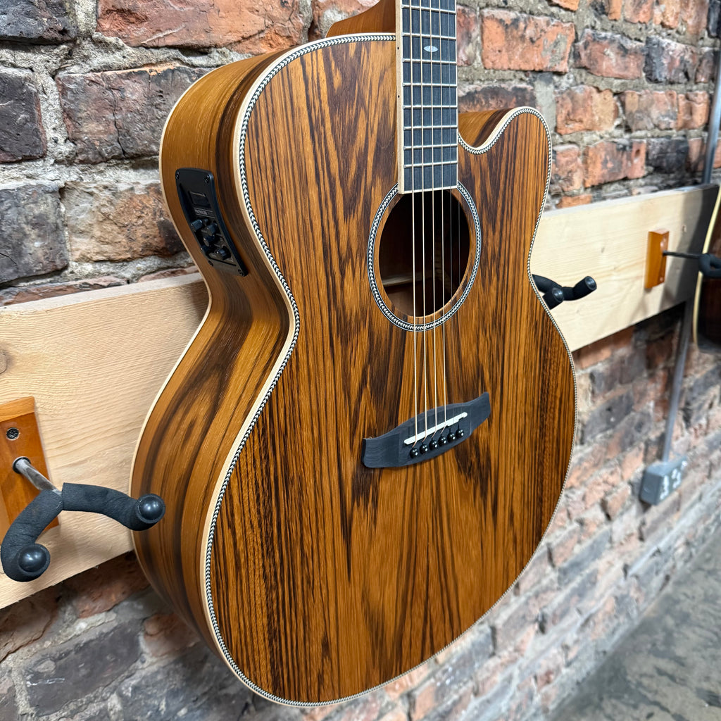 Tanglewood Reunion Pro Super Jumbo TRU7CEAZ