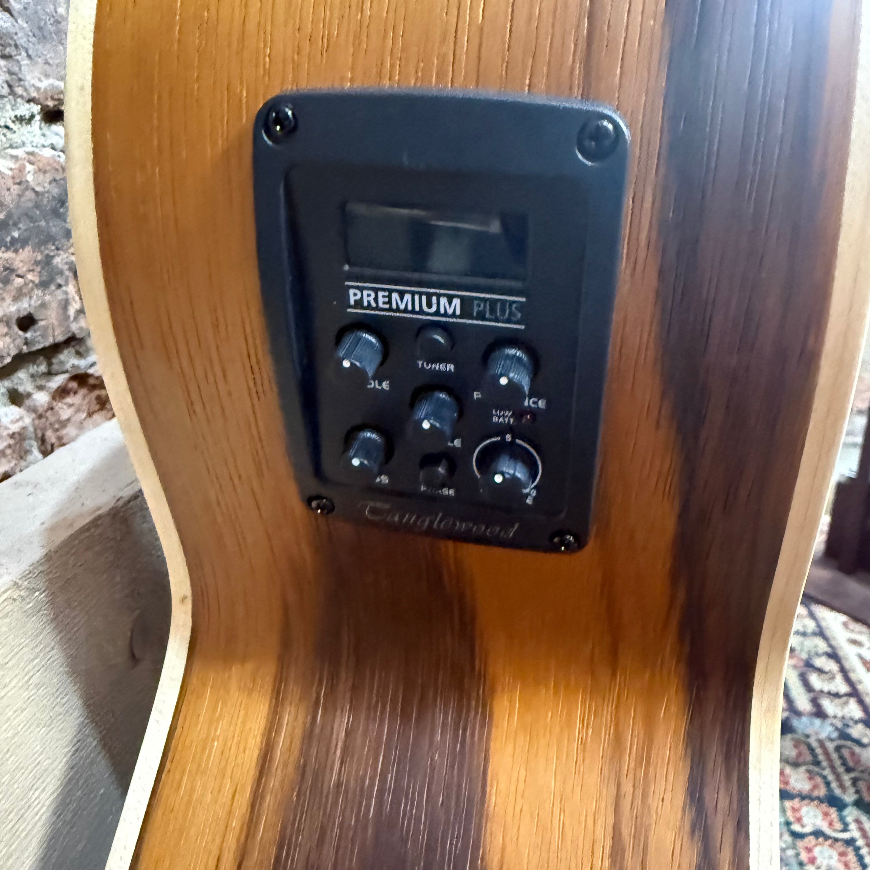 Tanglewood Reunion Pro Super Jumbo TRU7CEAZ