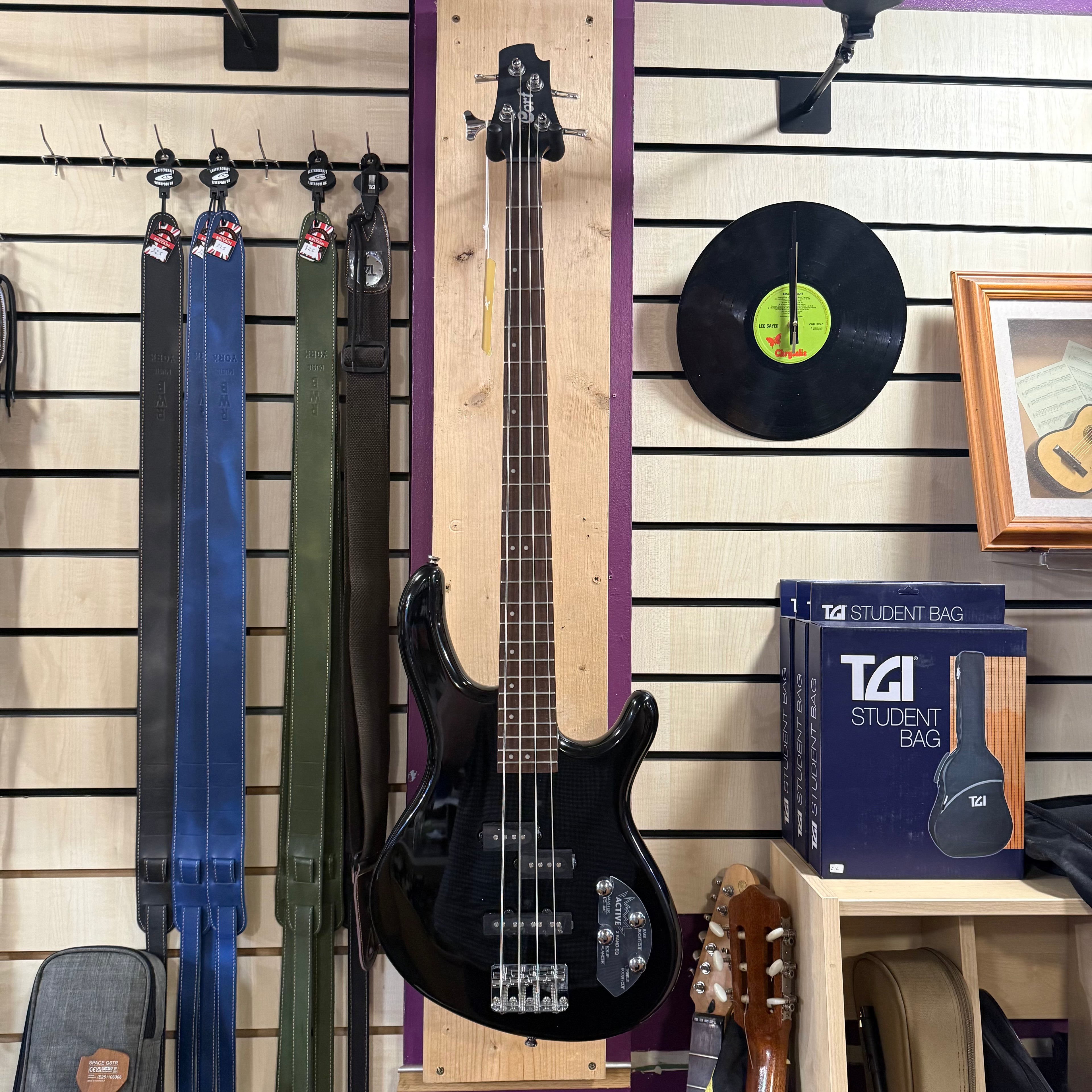 Cort Action Bass Plus BK