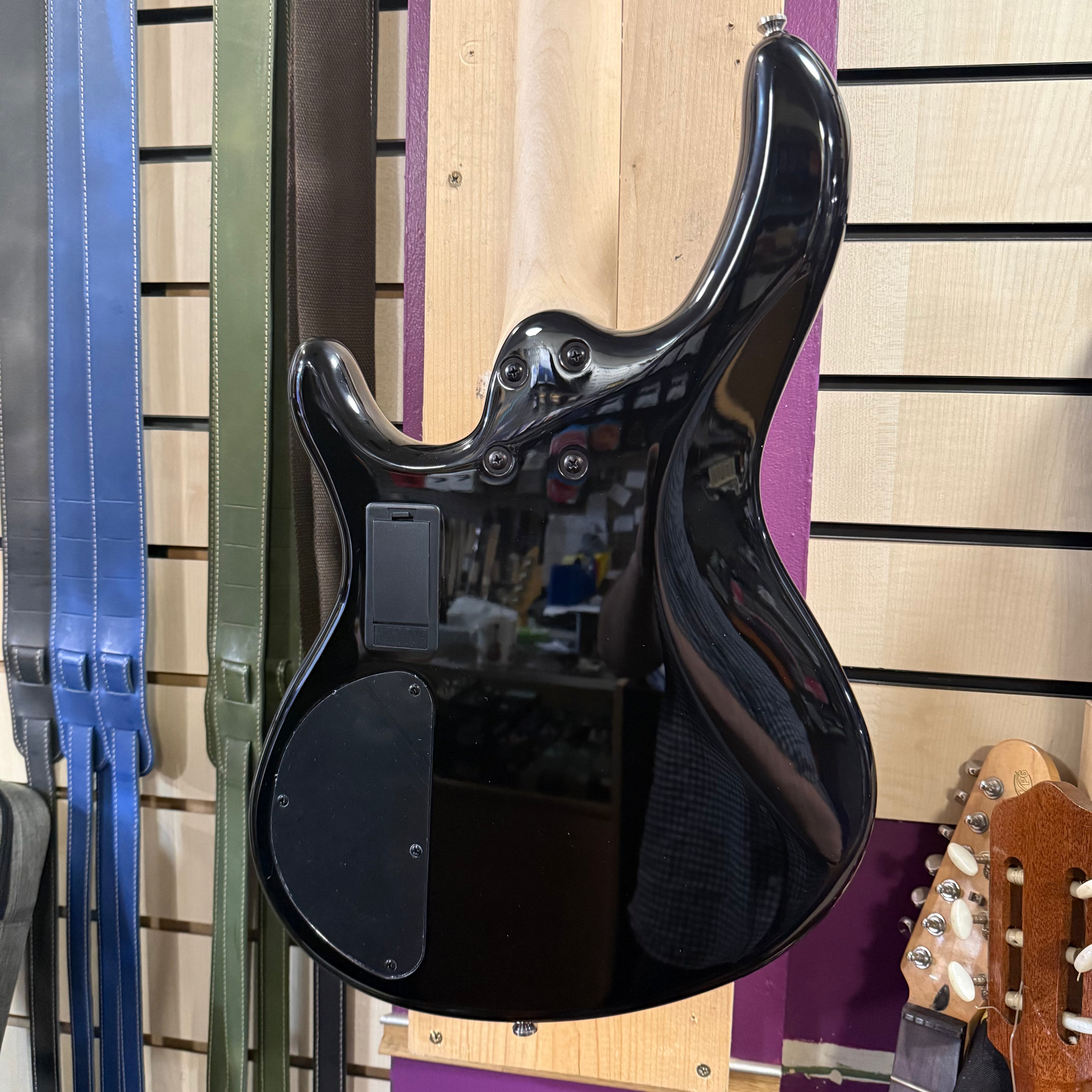 Cort Action Bass Plus BK