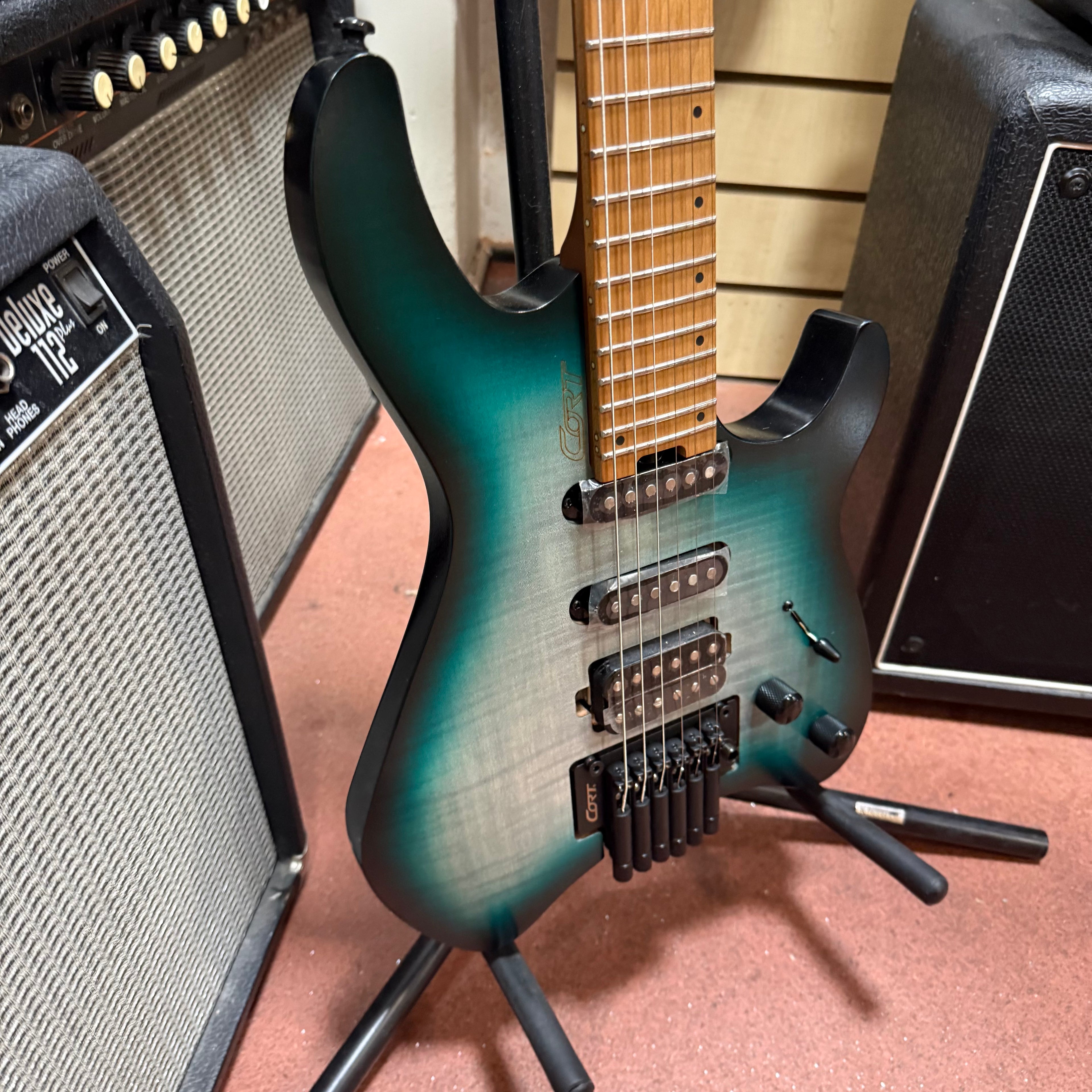 Cort Space GTR SGLG plus bag