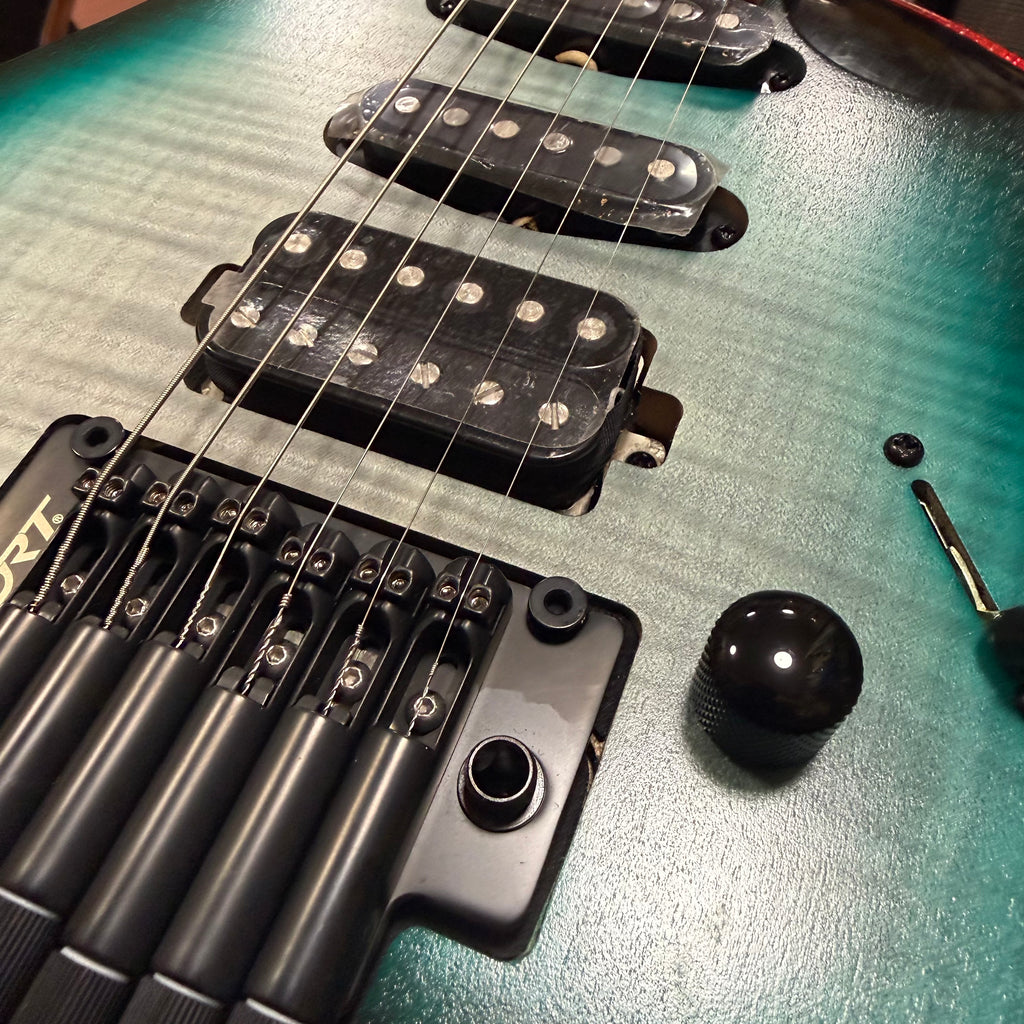 Cort Space GTR SGLG plus bag