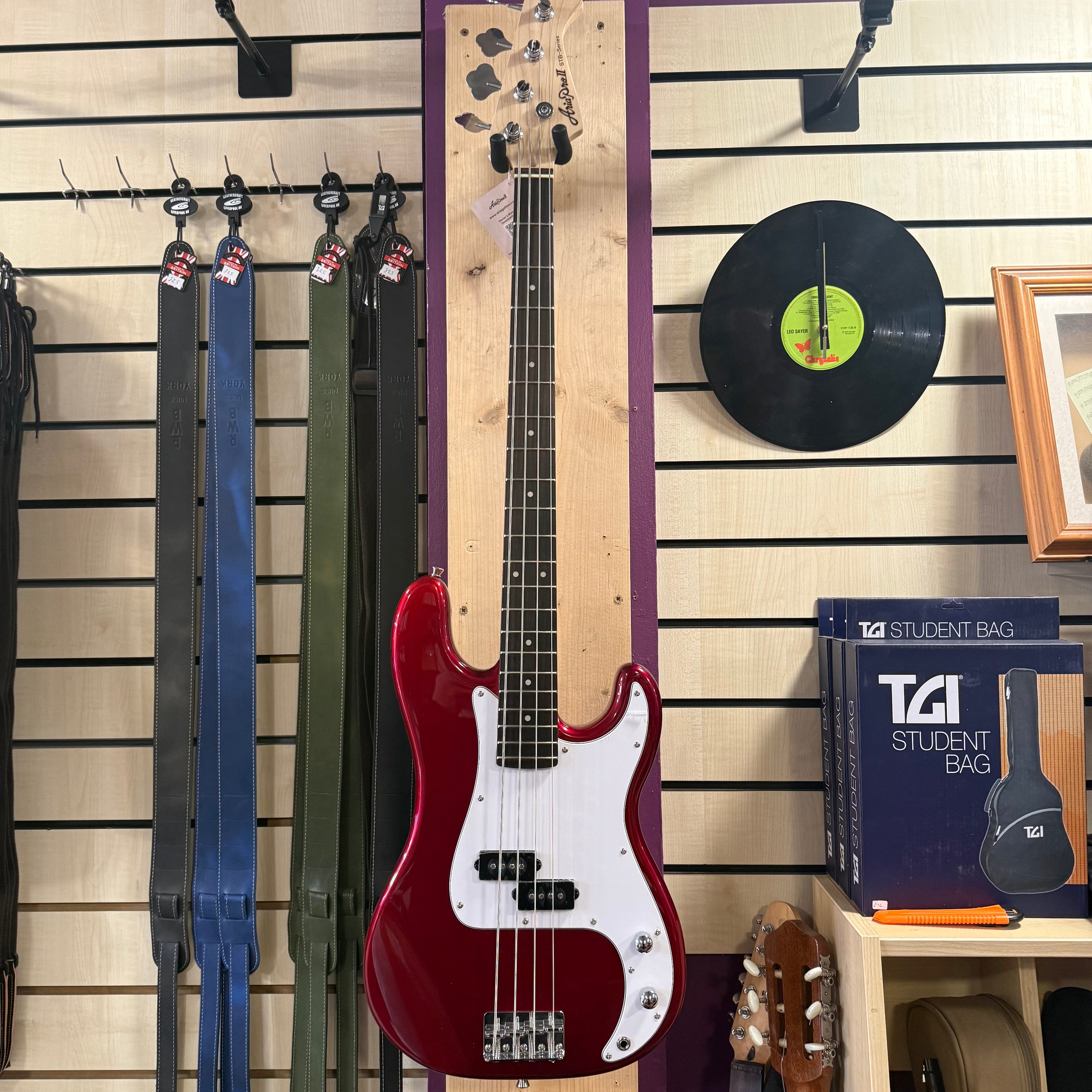 Aria Pro II STB PB in Candy Apple Red