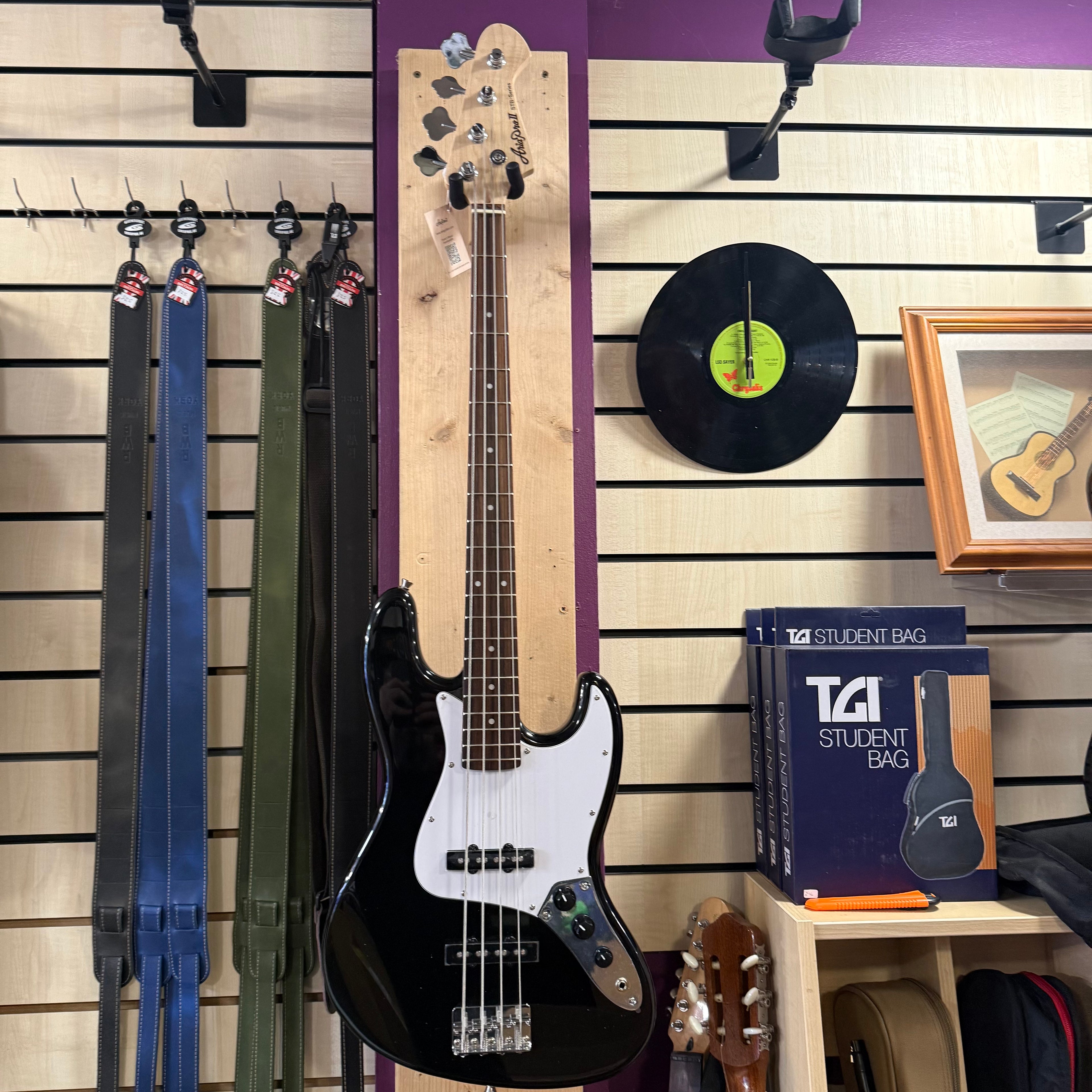 Aria Pro II STB JB in Black