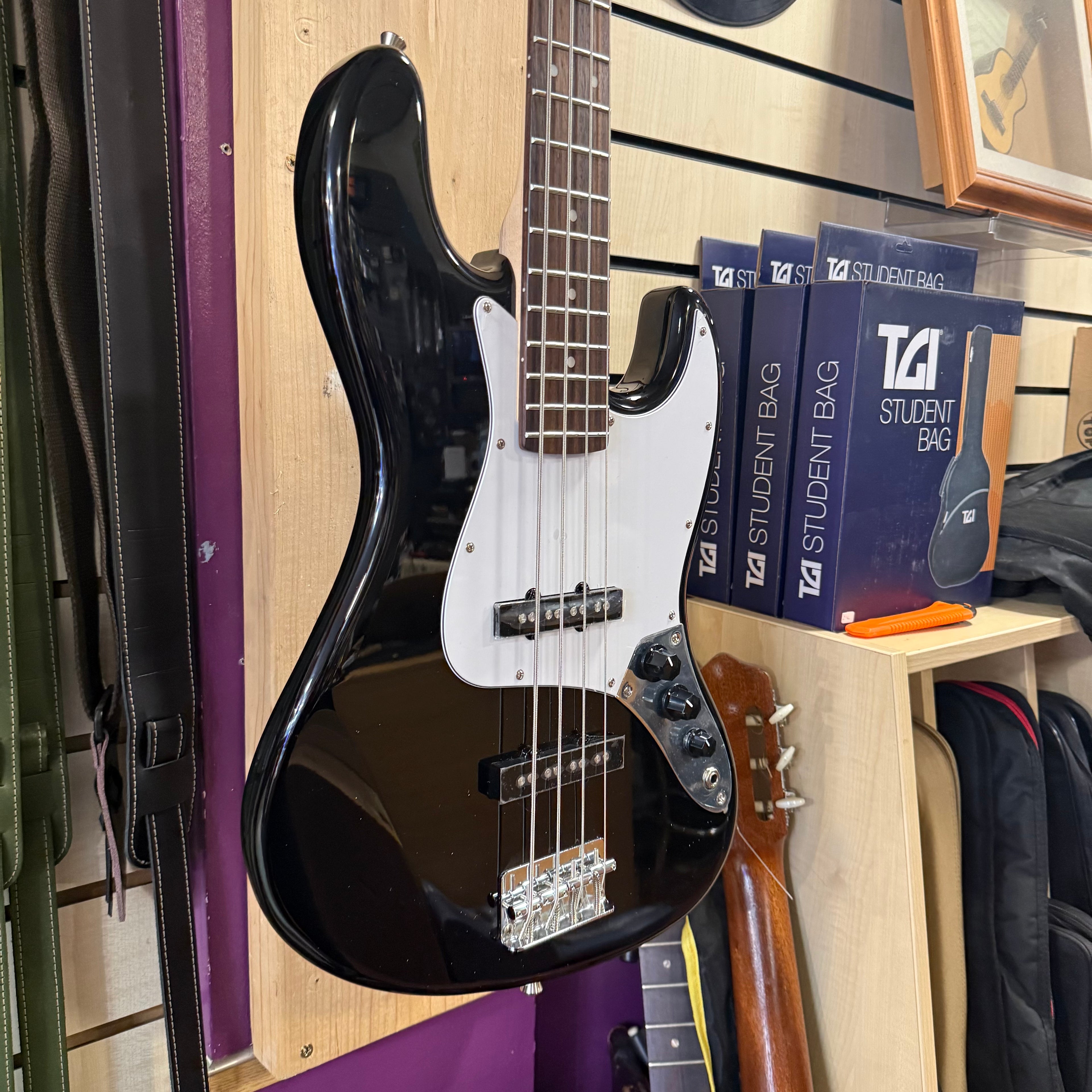 Aria Pro II STB JB in Black