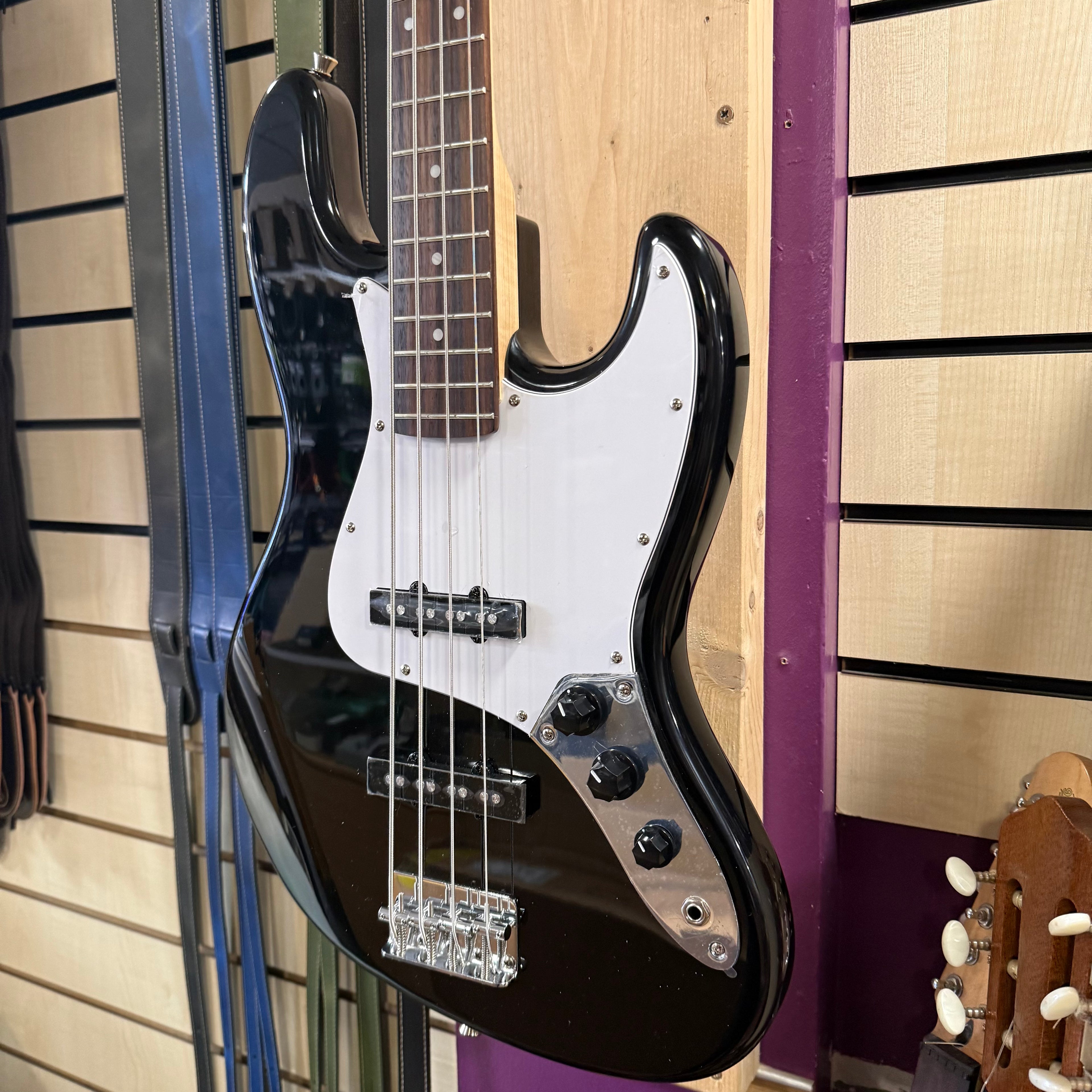 Aria Pro II STB JB in Black