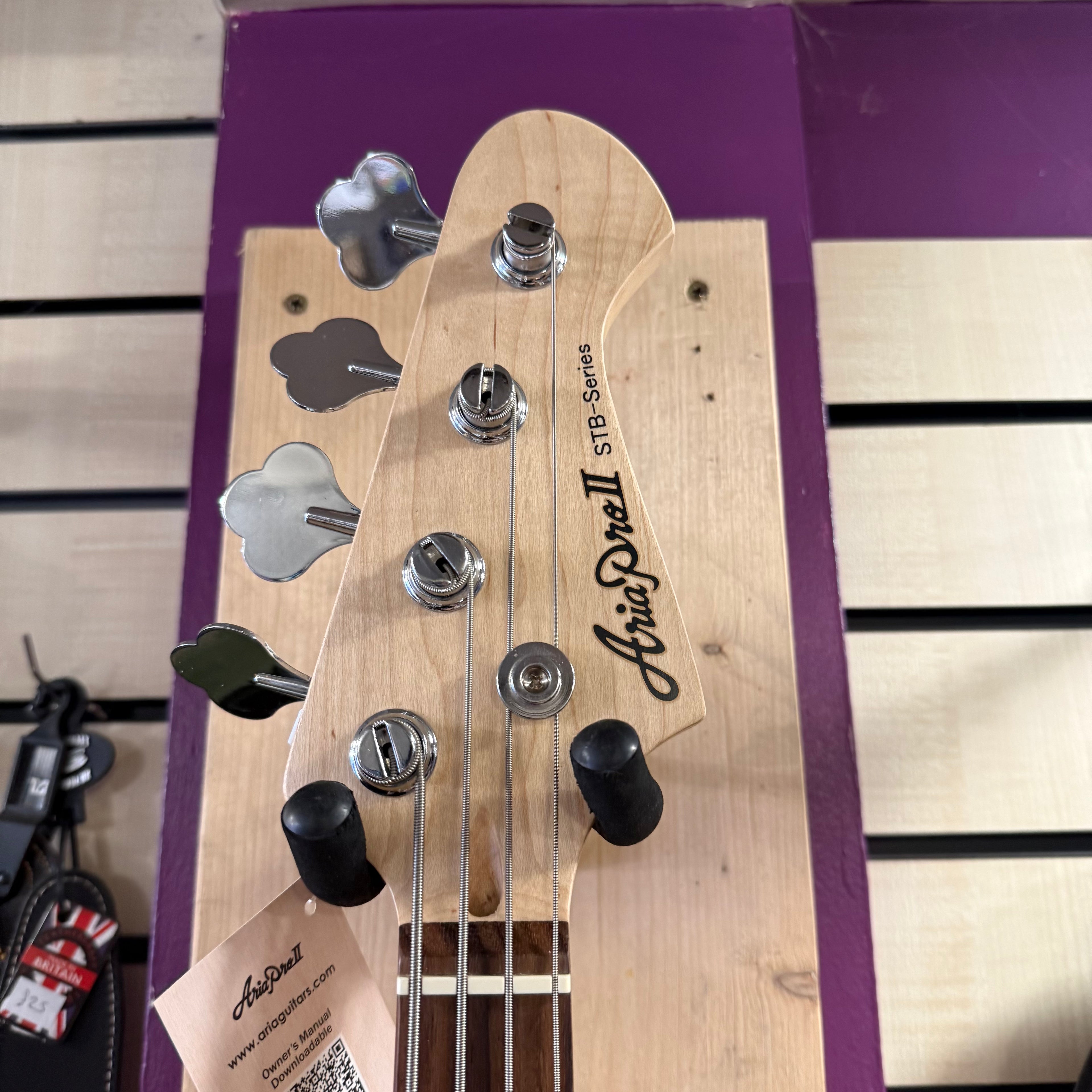 Aria Pro II STB JB in Black