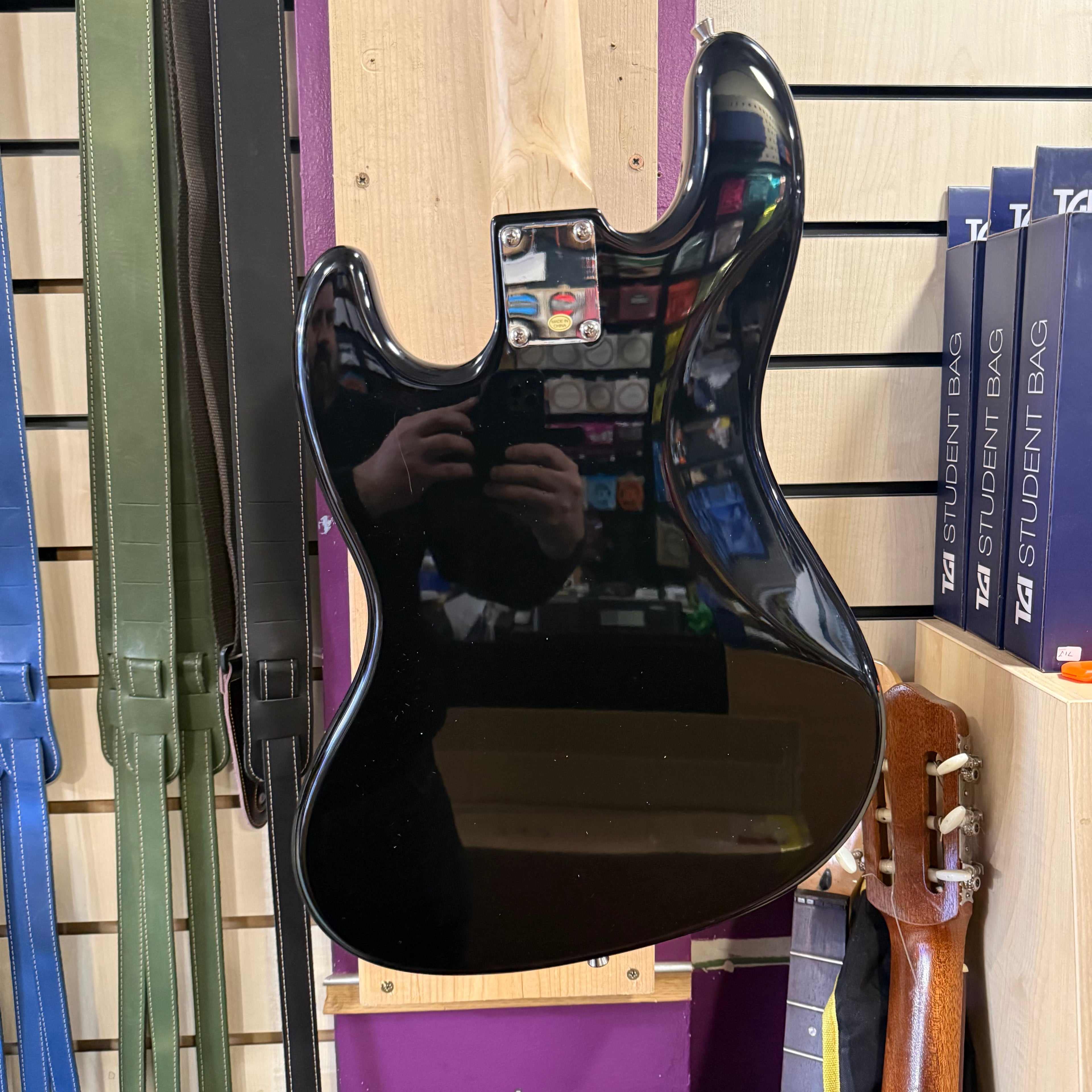 Aria Pro II STB JB in Black