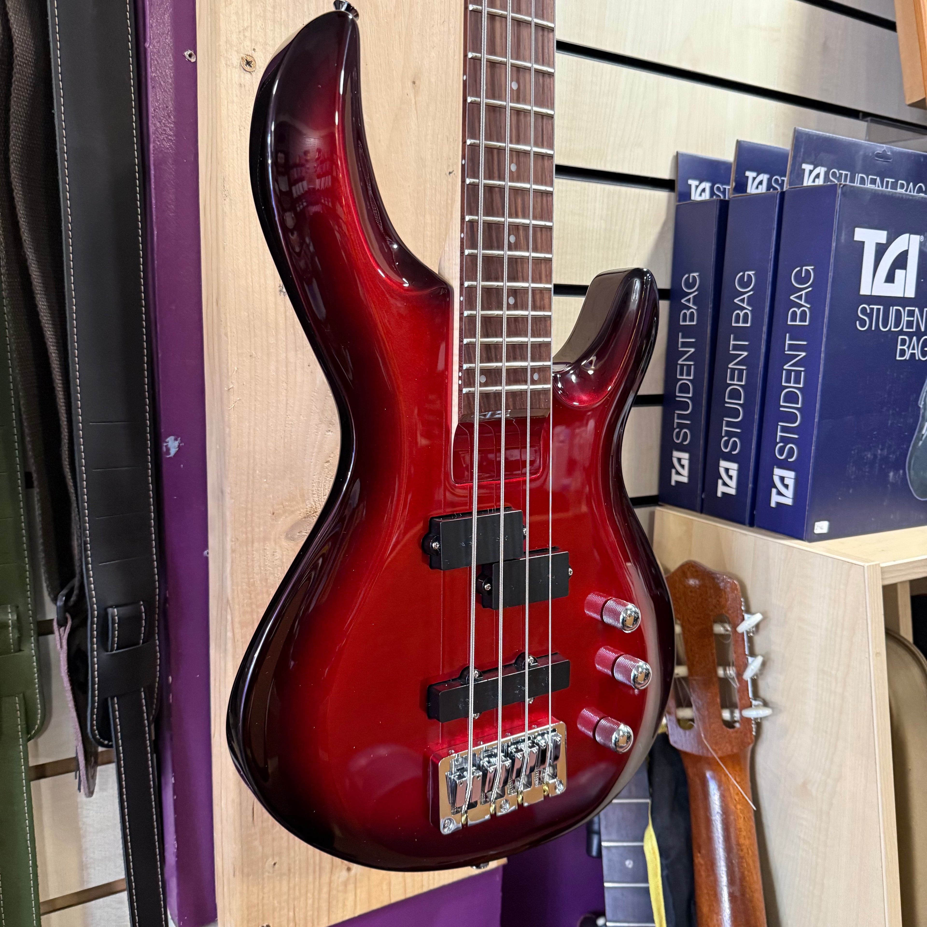 Aria Pro II IGB Red Shade