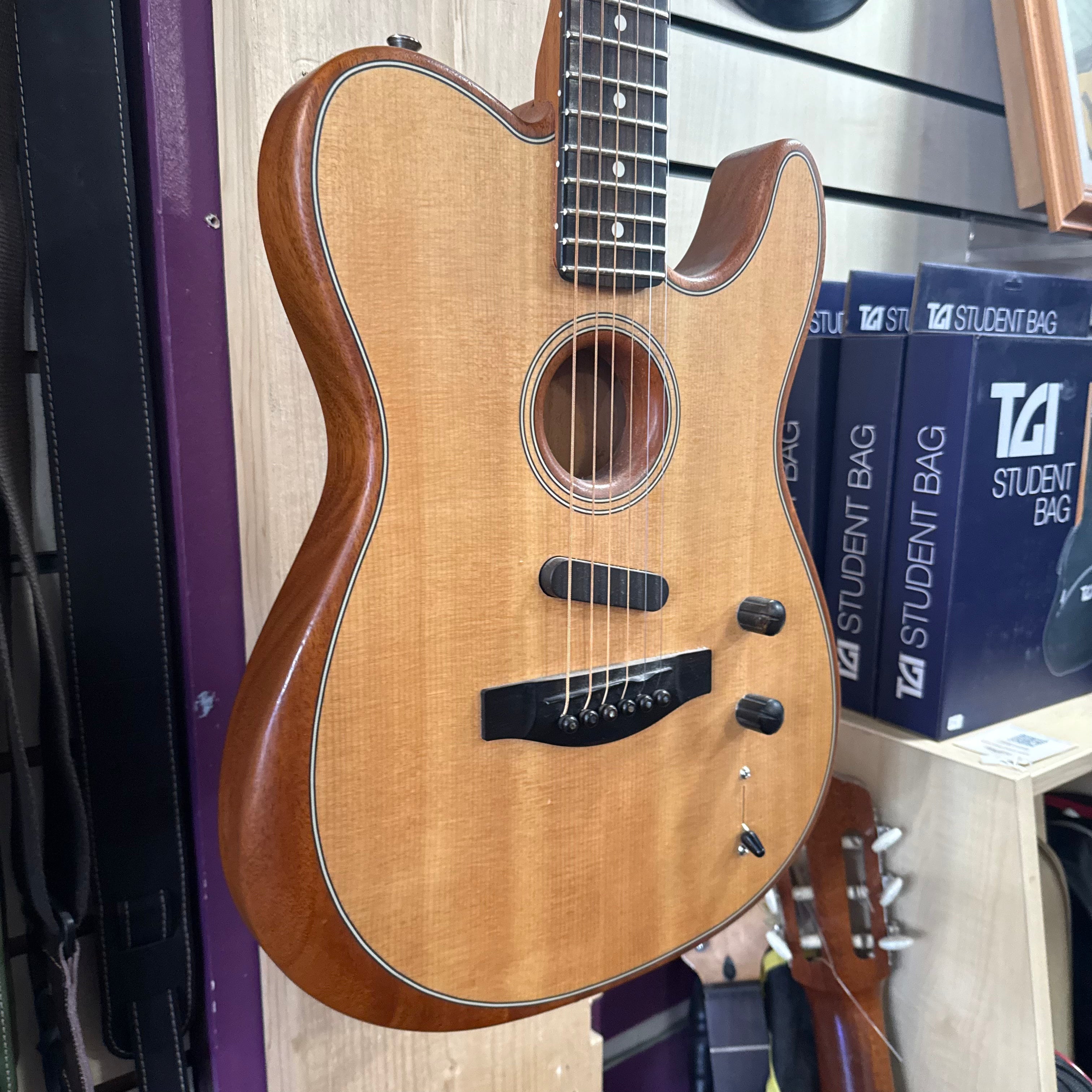 Fender Acoustasonic Pre-Loved