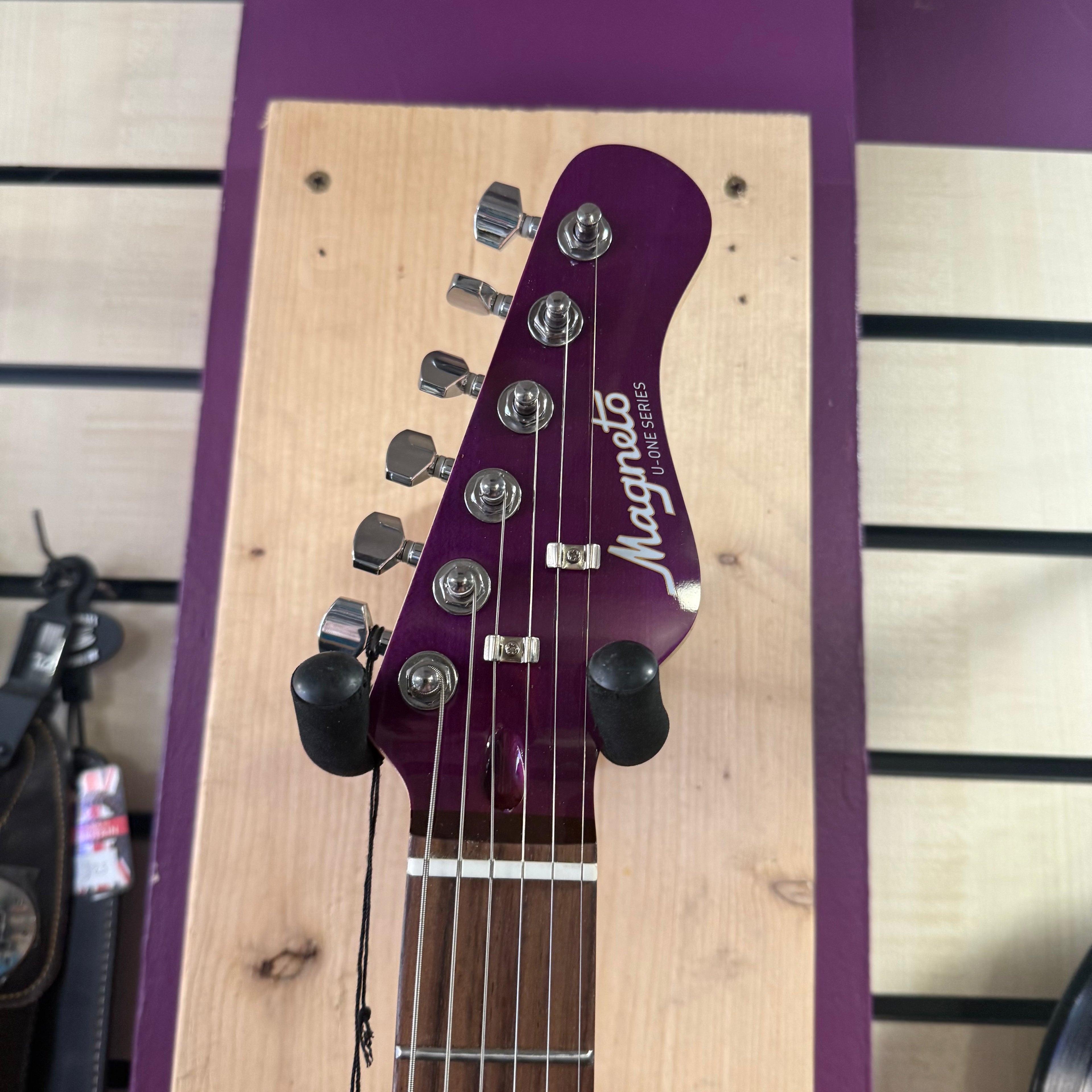 Magneto US2300 RC Quilted Maple Purple
