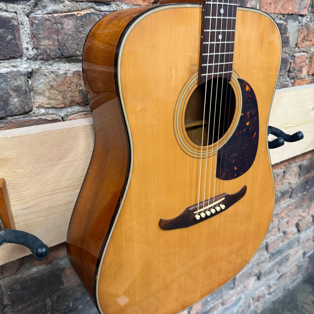 Fender Redondo Pre-Loved
