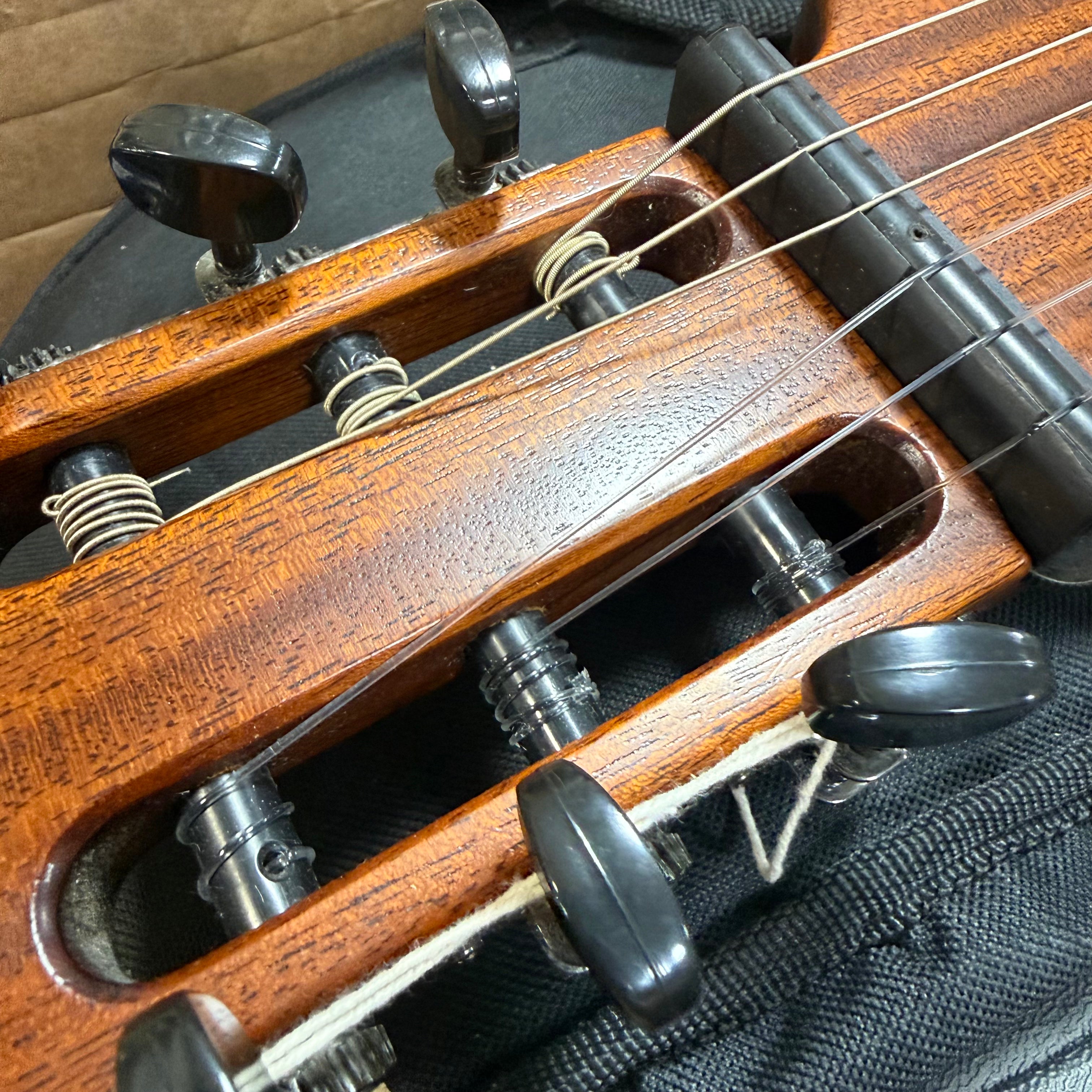 Aria Sinsonido Classical Travel Guitar and Bag