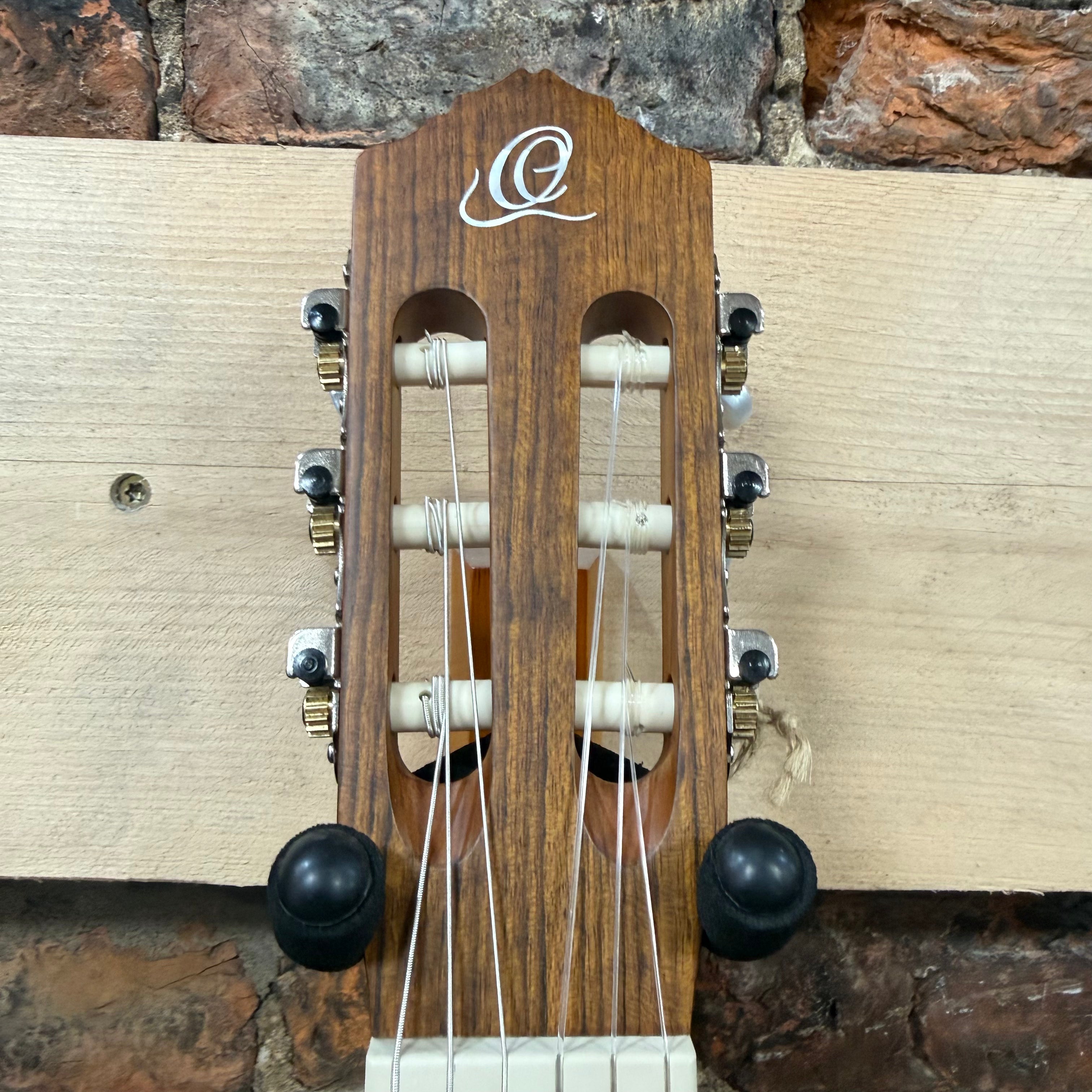 Ortega R122