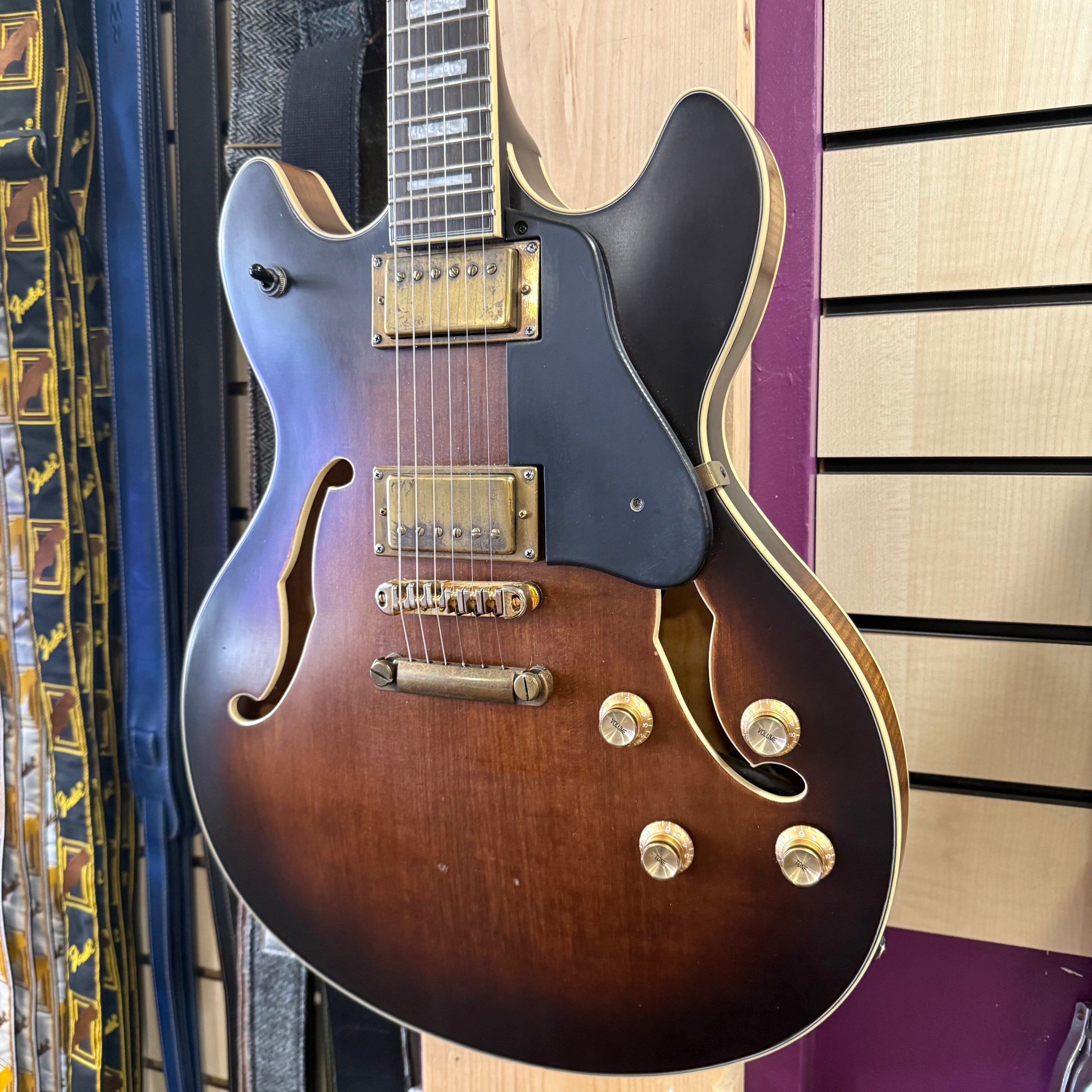 Washburn HB36 Pre-Loved