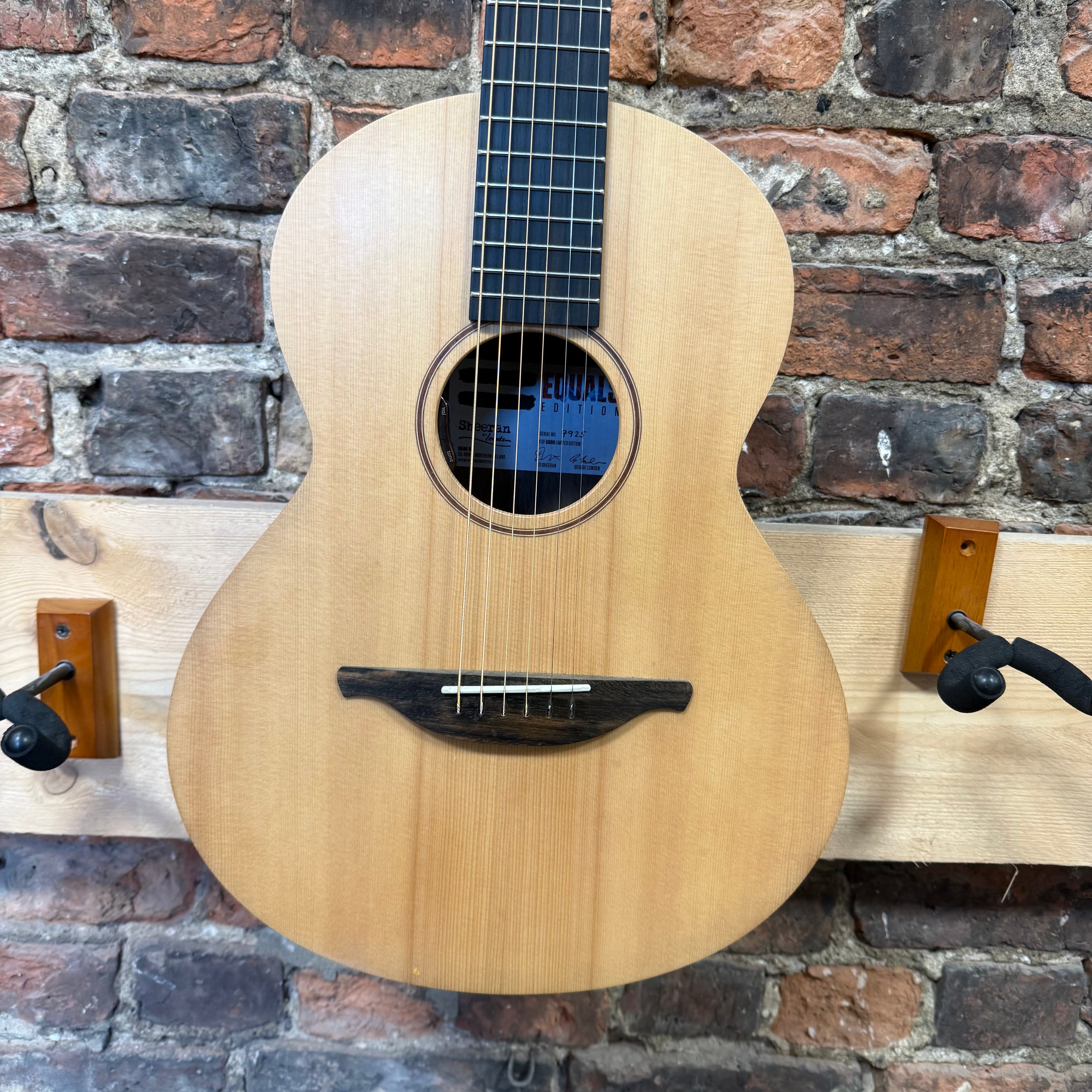 Sheeran by Lowden Pe-Loved