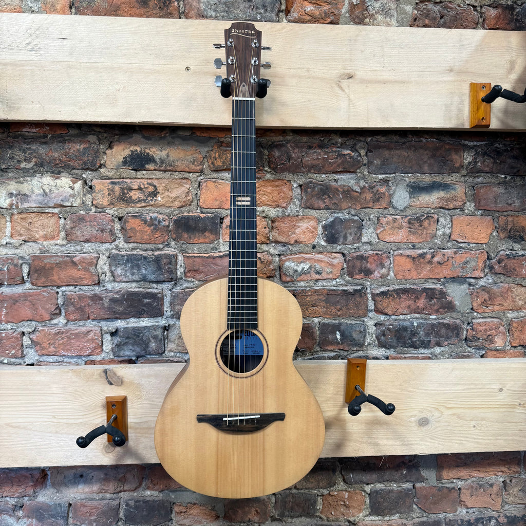 Sheeran by Lowden Pe-Loved