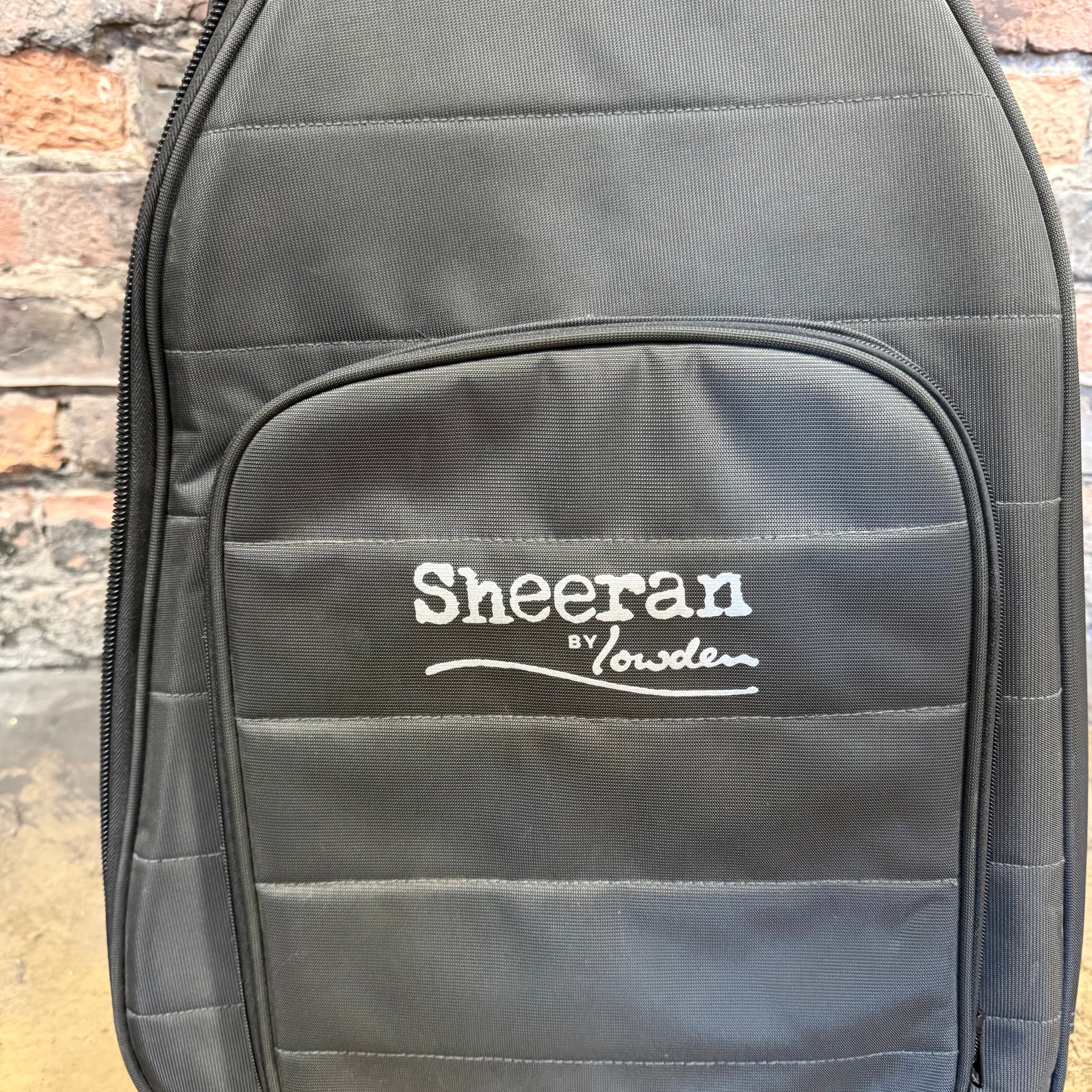 Sheeran by Lowden Pe-Loved