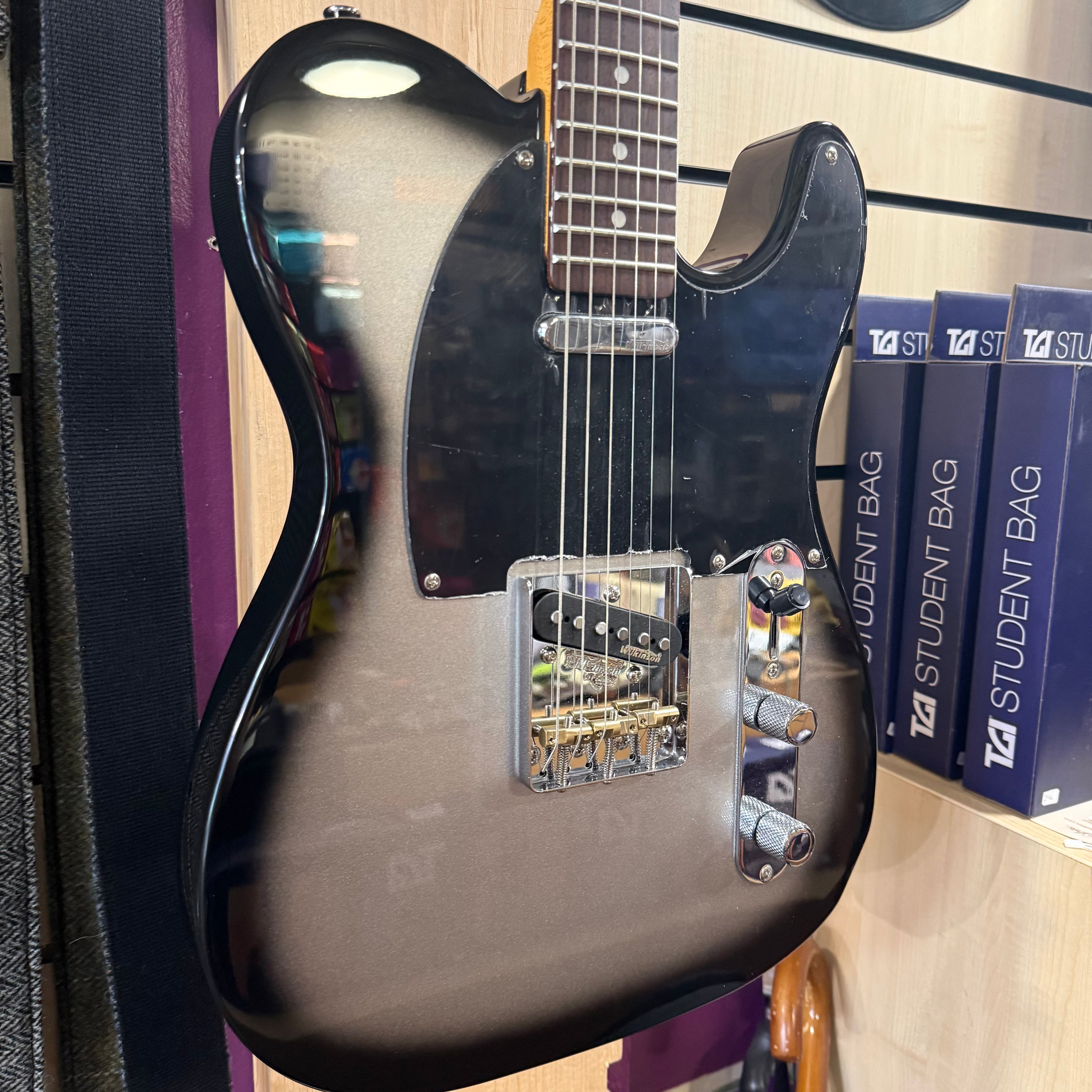 Vintage V75 Pre-Loved