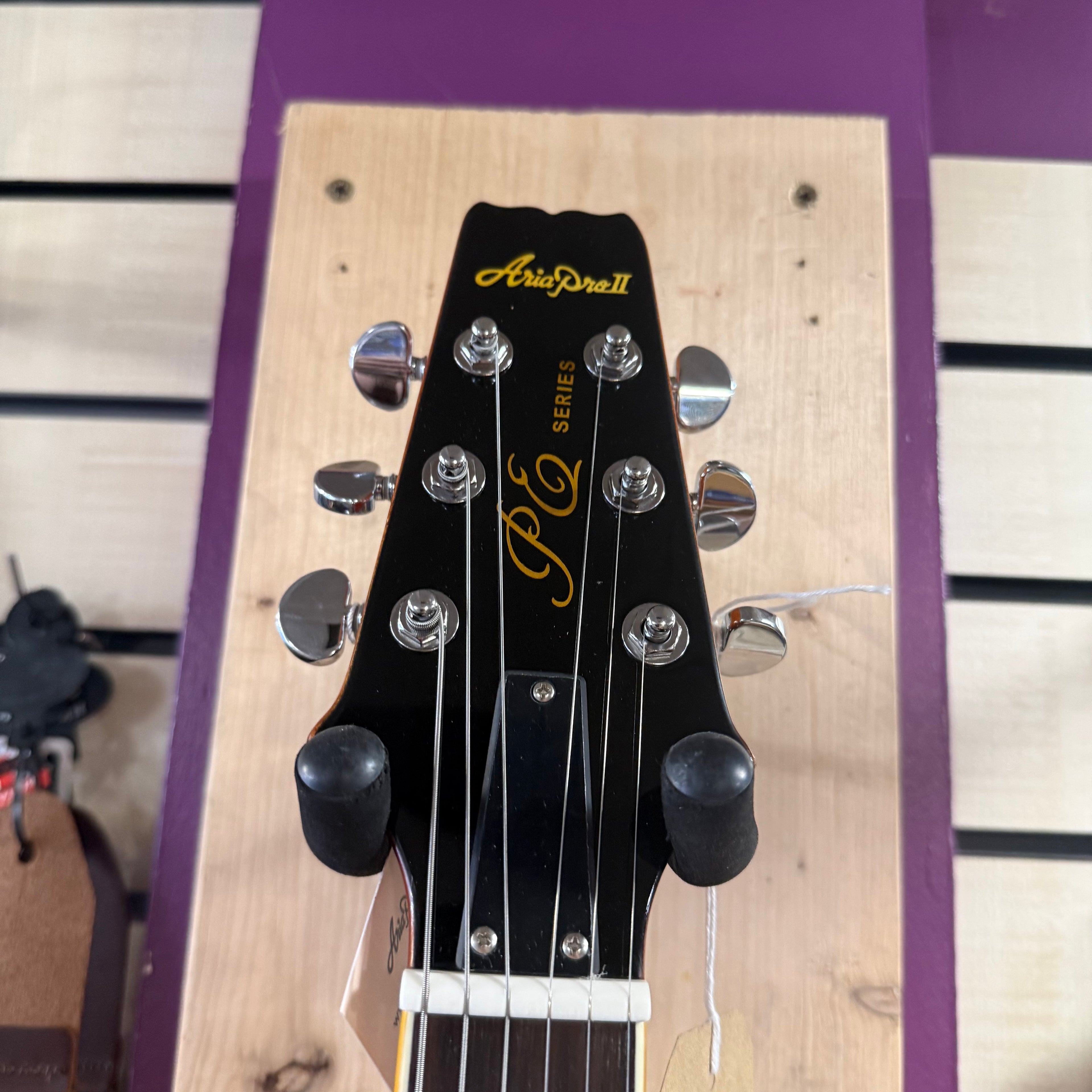 Aria Pro II PE350PG AGLD