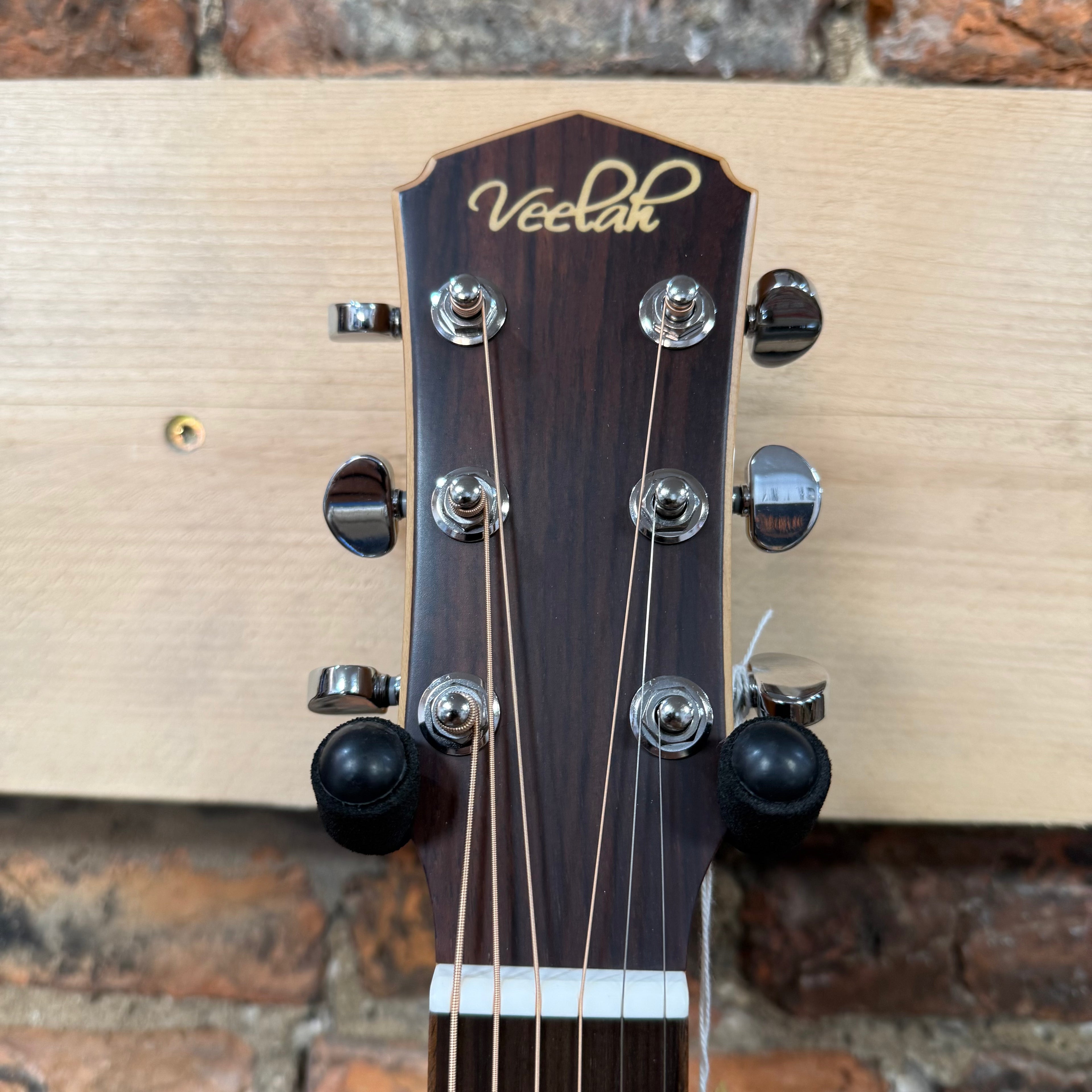 Veelah V3 GAC