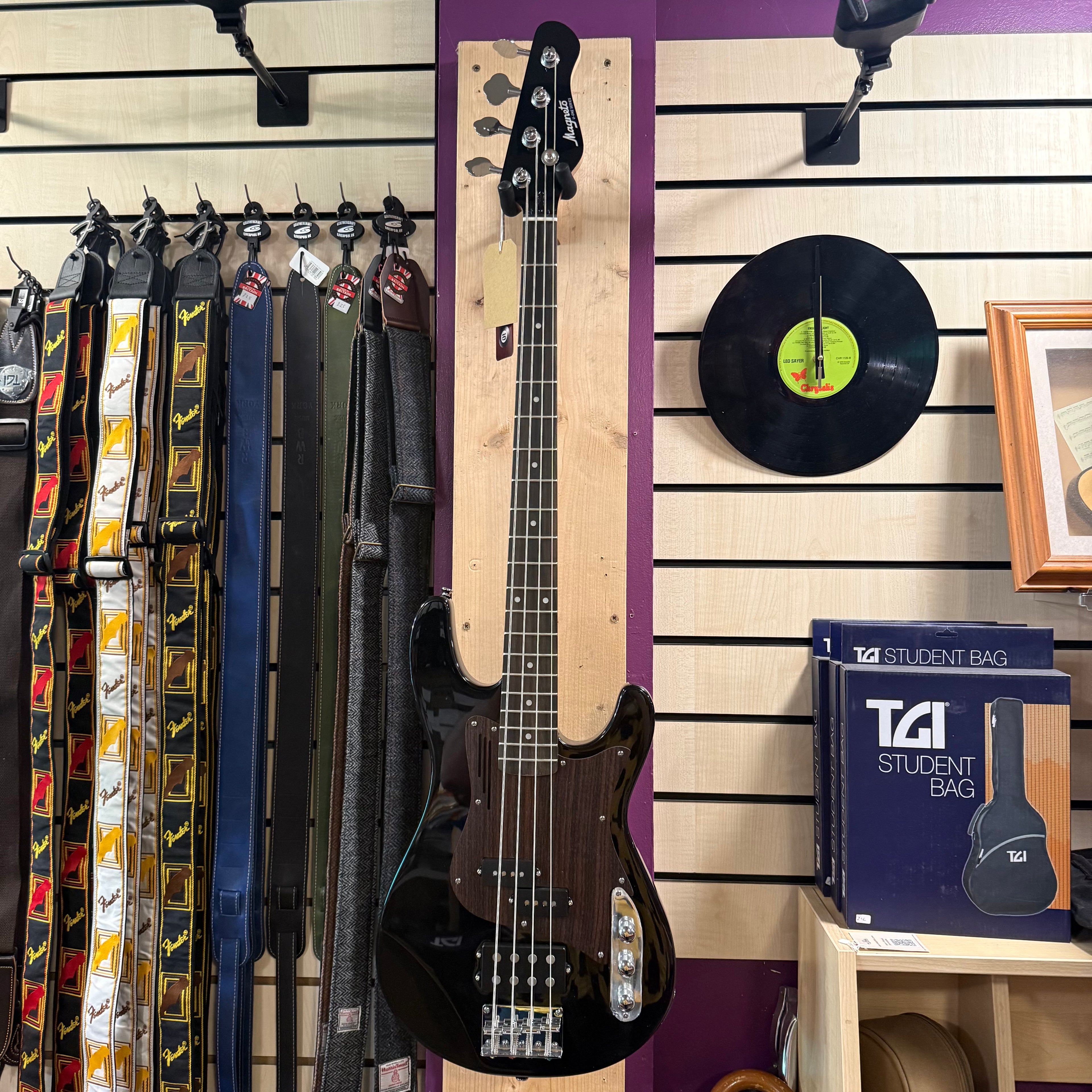 Magneto Topaz Bass TB1400