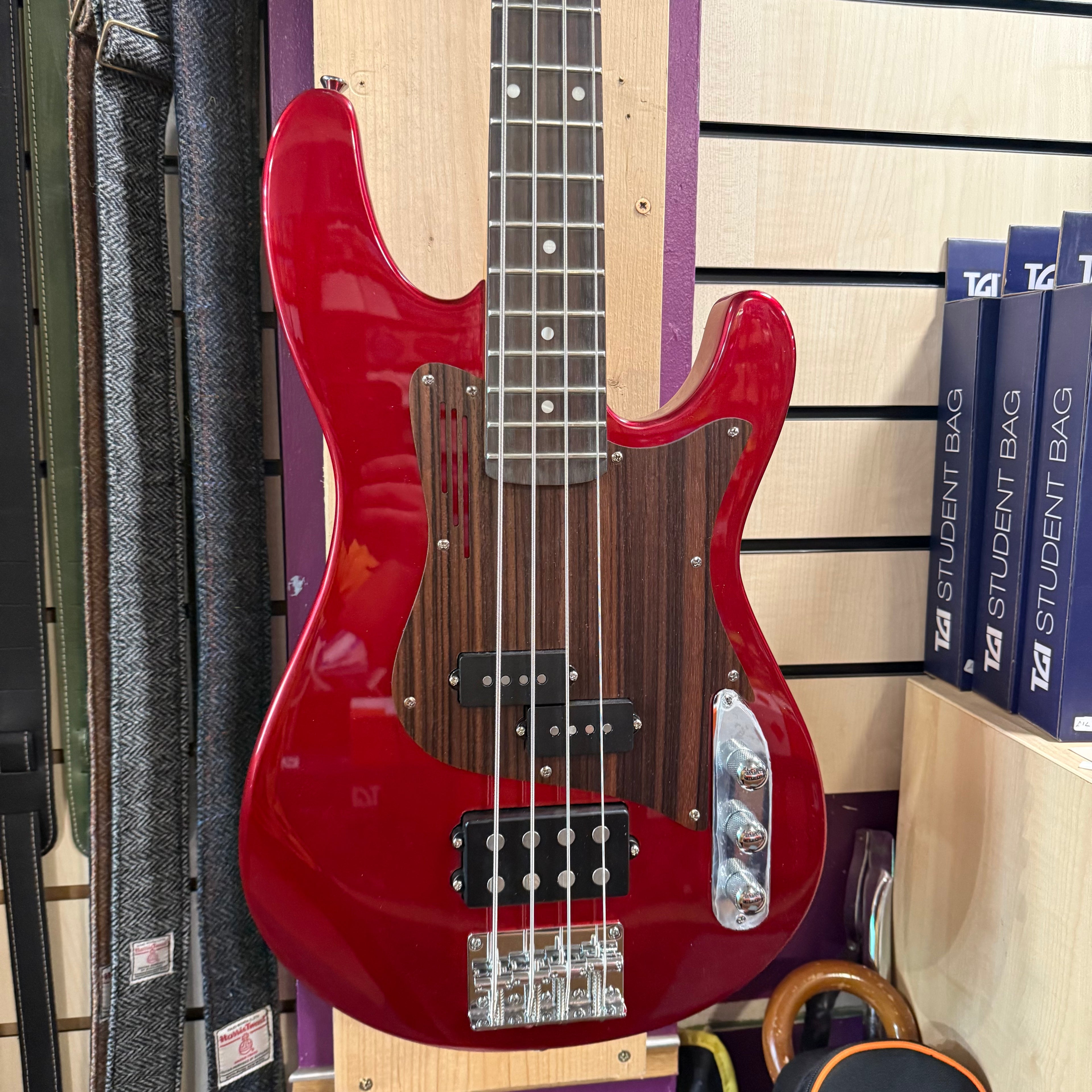 Magneto Topaz Bass TB1400