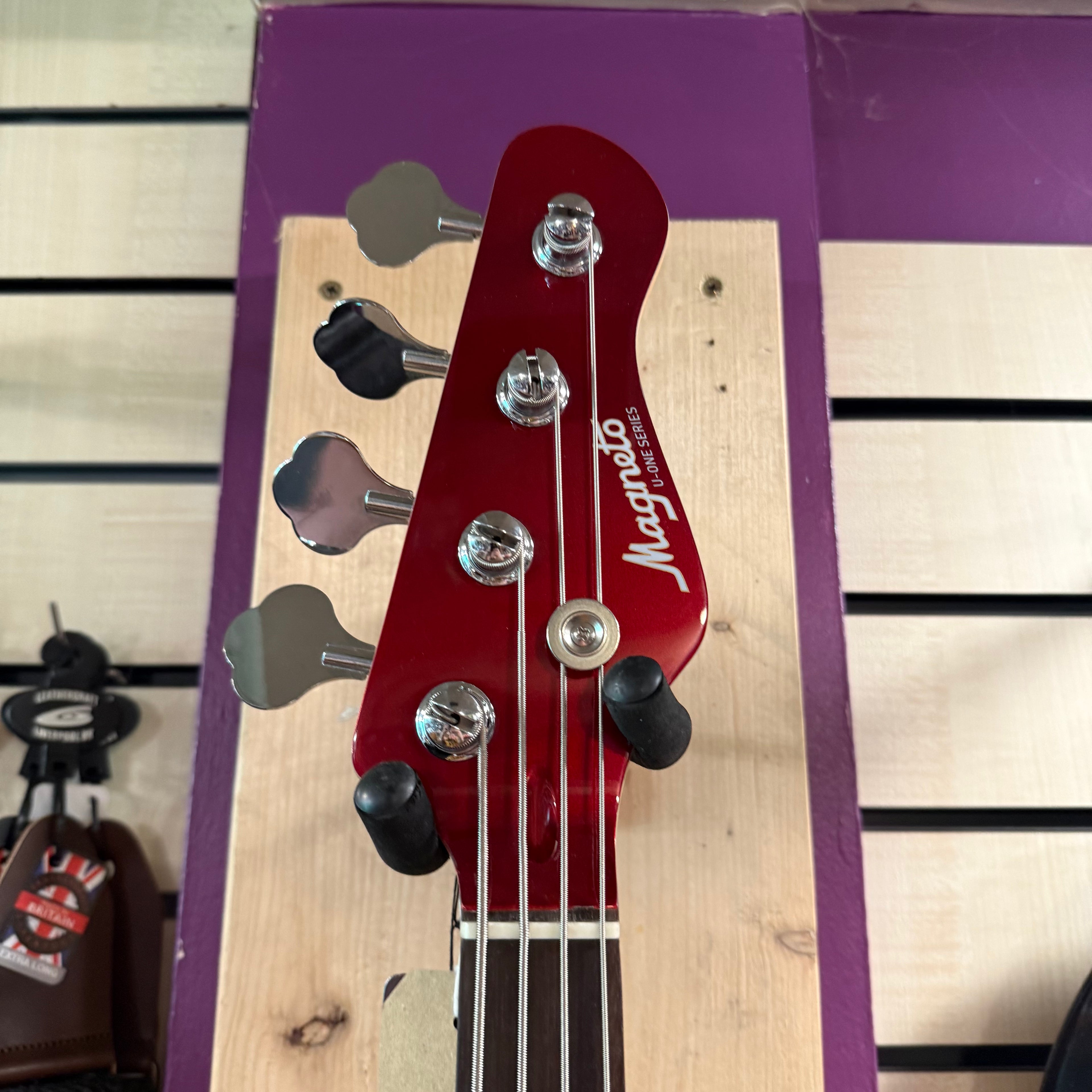 Magneto Topaz Bass TB1400