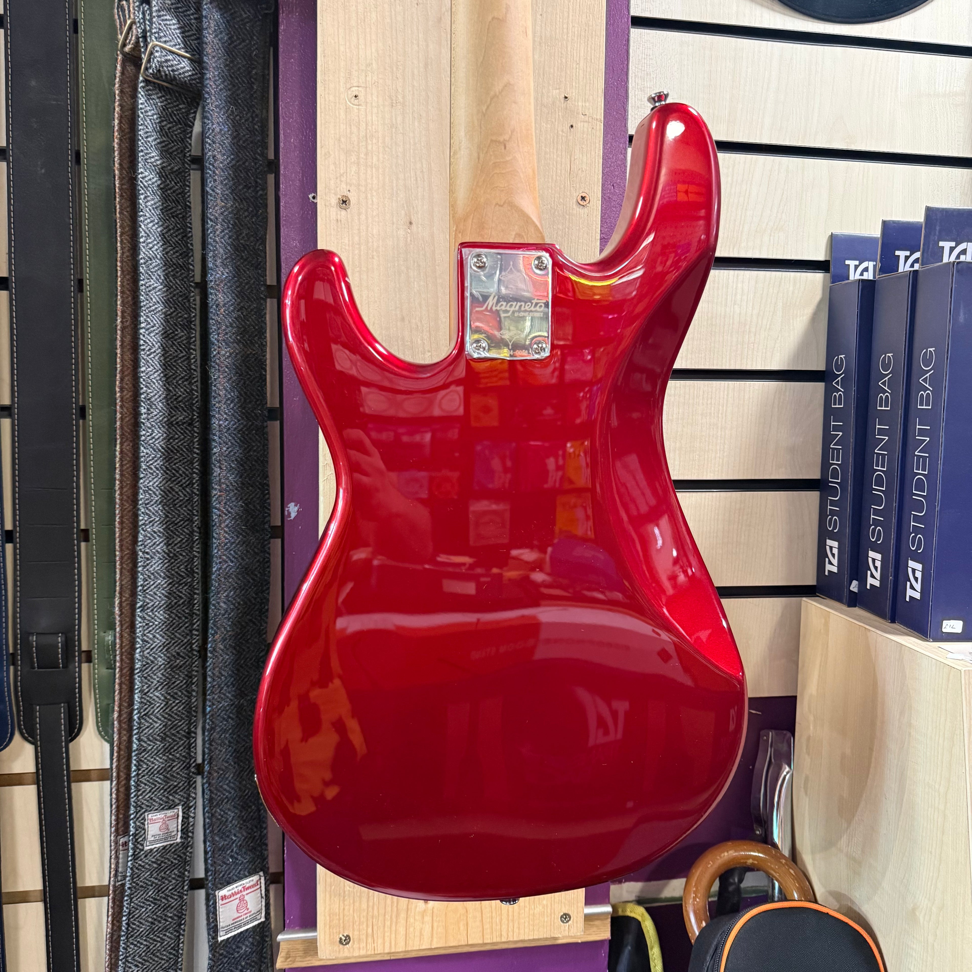 Magneto Topaz Bass TB1400