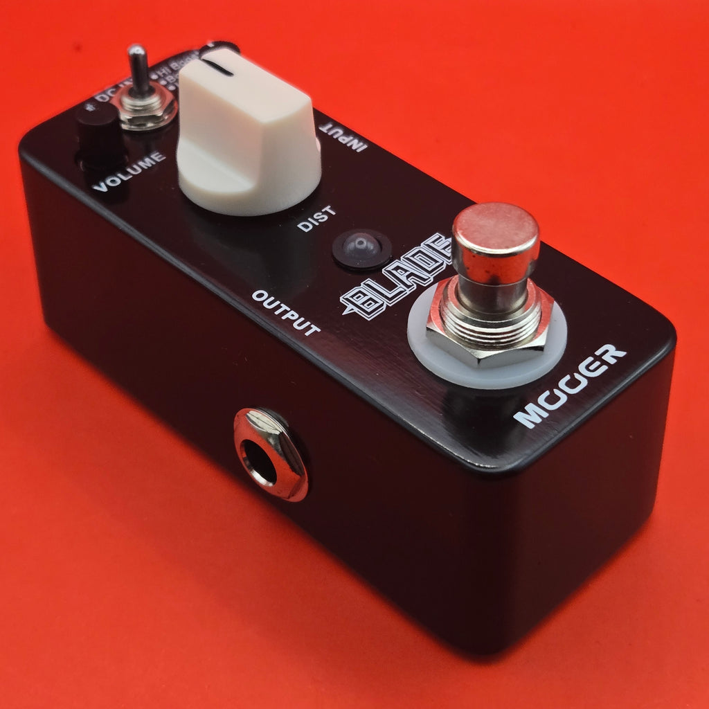 Mooer Blade Distortion pedal