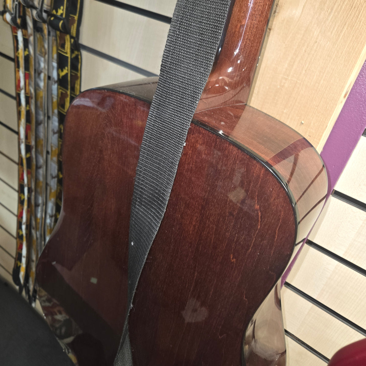 Pre loved Fender DG5 NAT