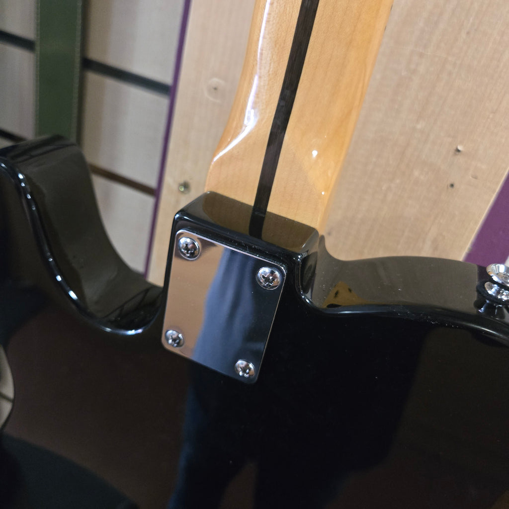 Pre loved Vintage V75 Reissue