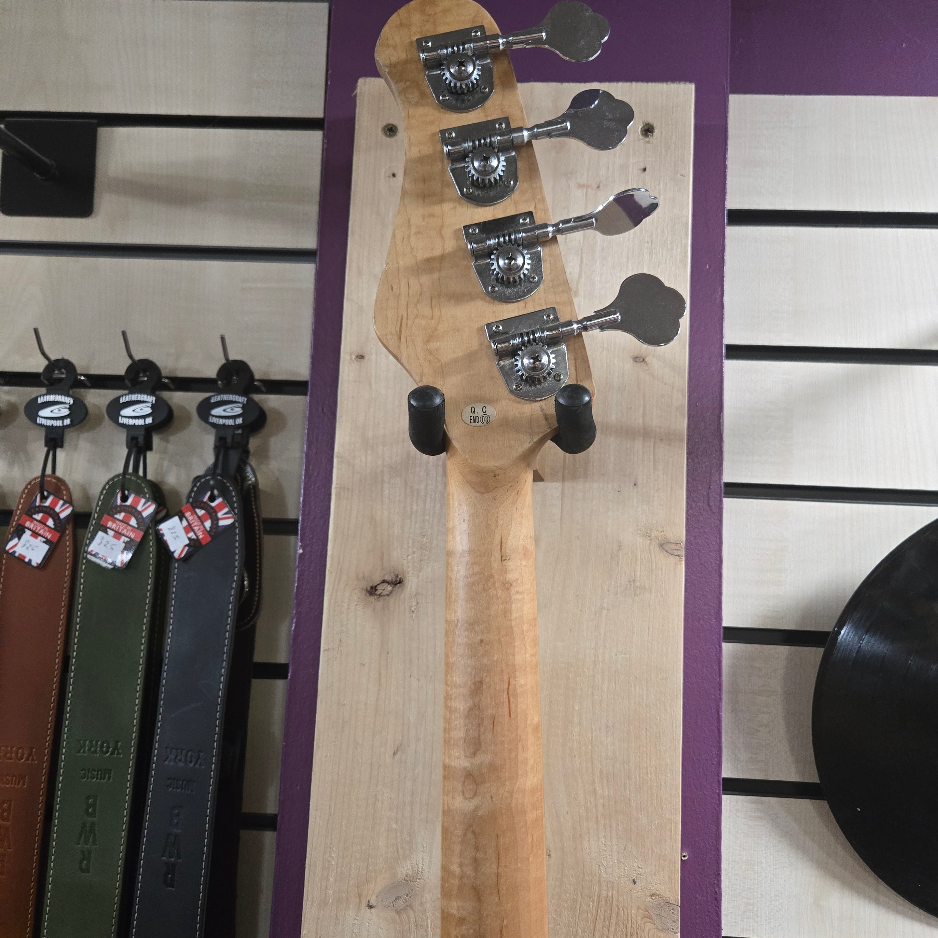 Eastcoast Bass pre loved