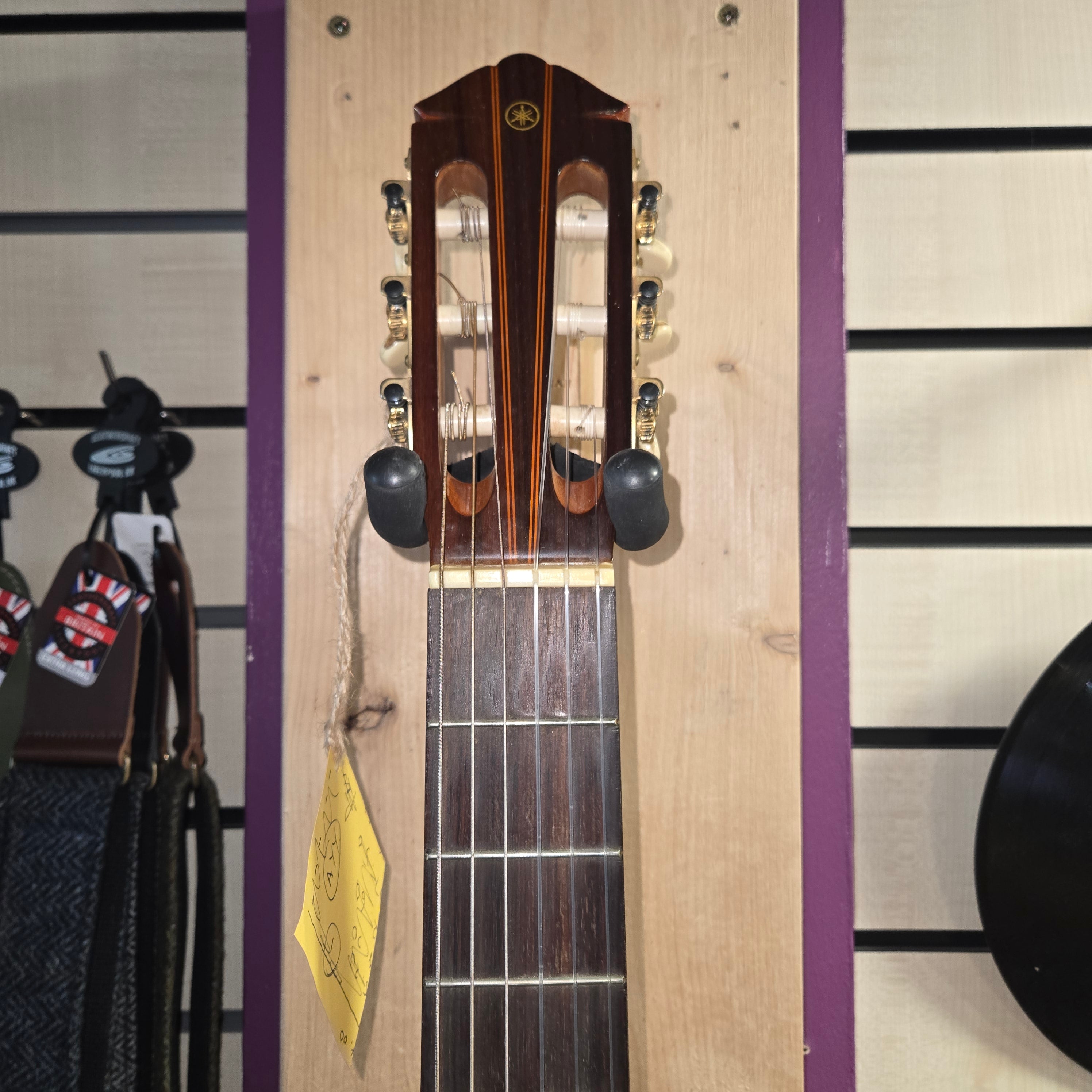 Pre loved Yamaha 220A