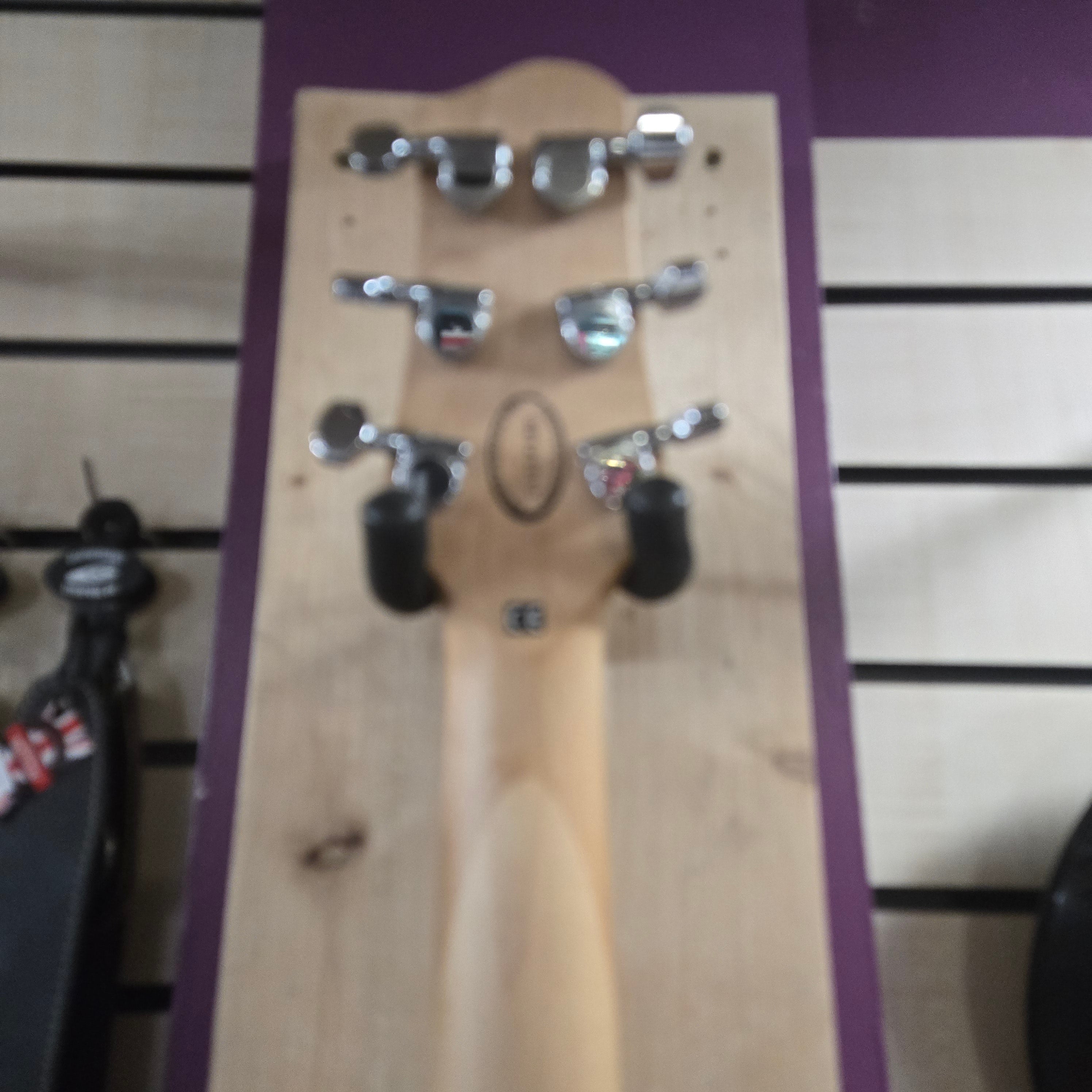 Line 6 Variaxe Pre loved