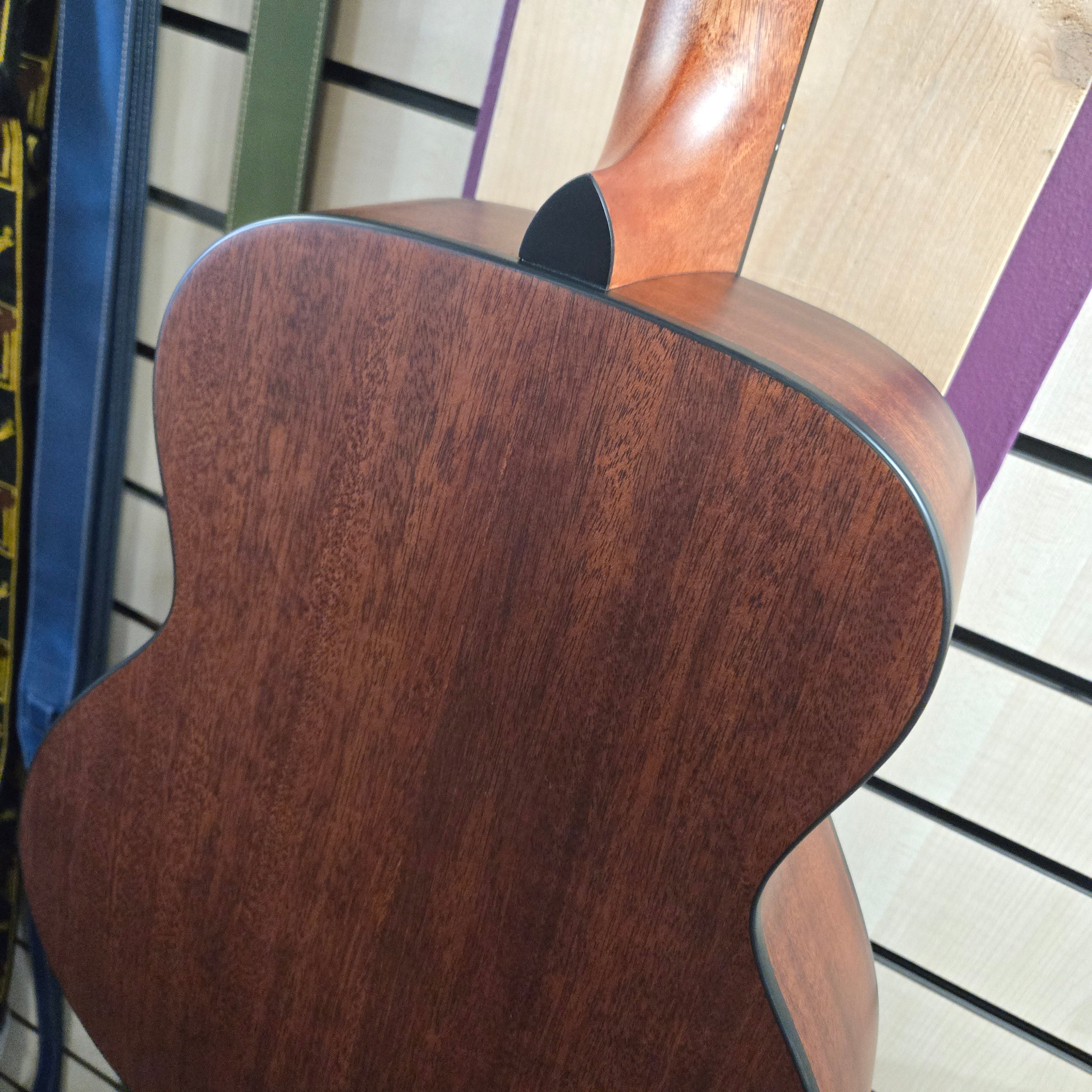 Adam Black travel guitar 02T VSB